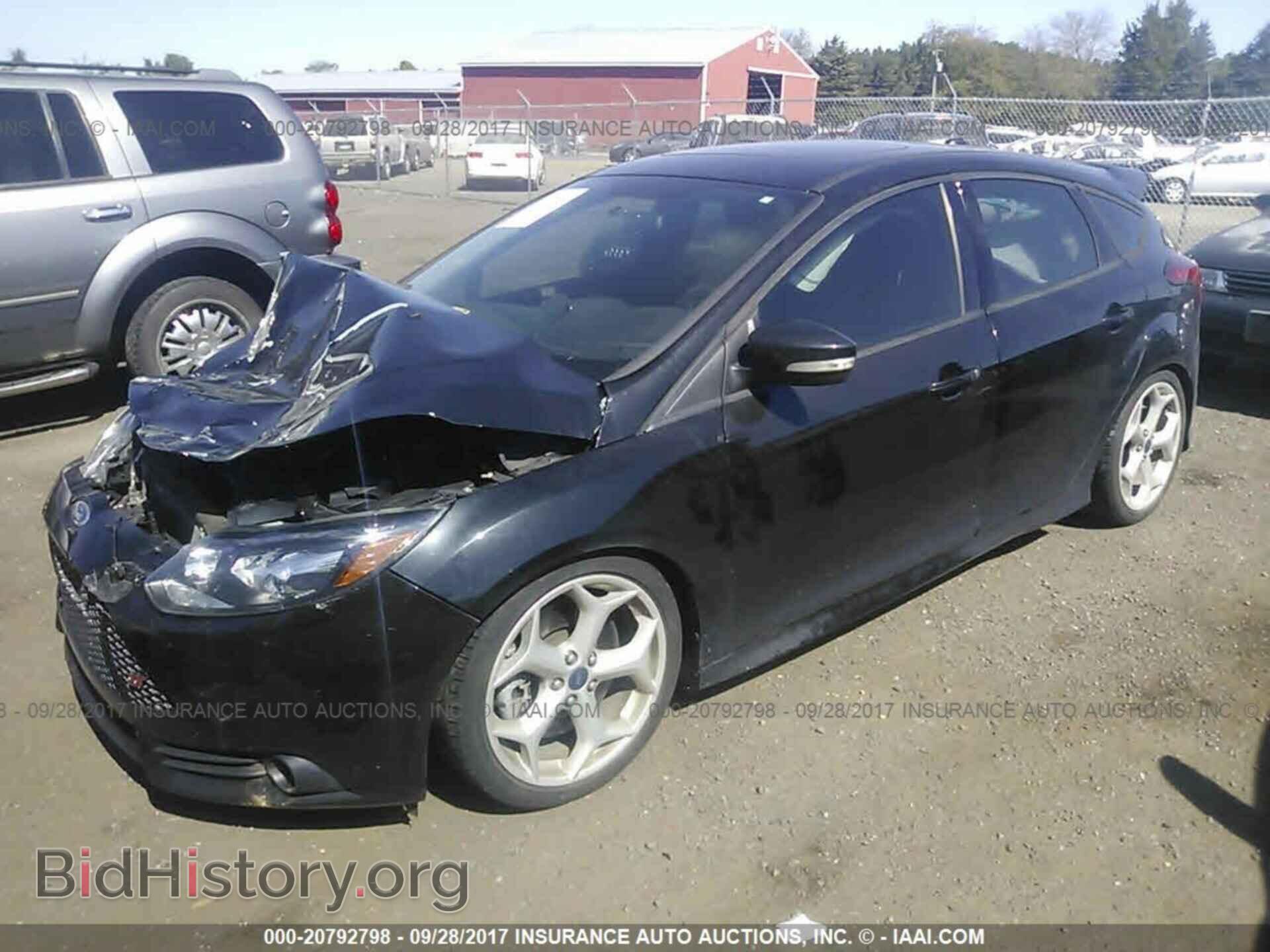 2014 Ford Focus - VIN: 1FADP3L93EL448513 - Фото 2