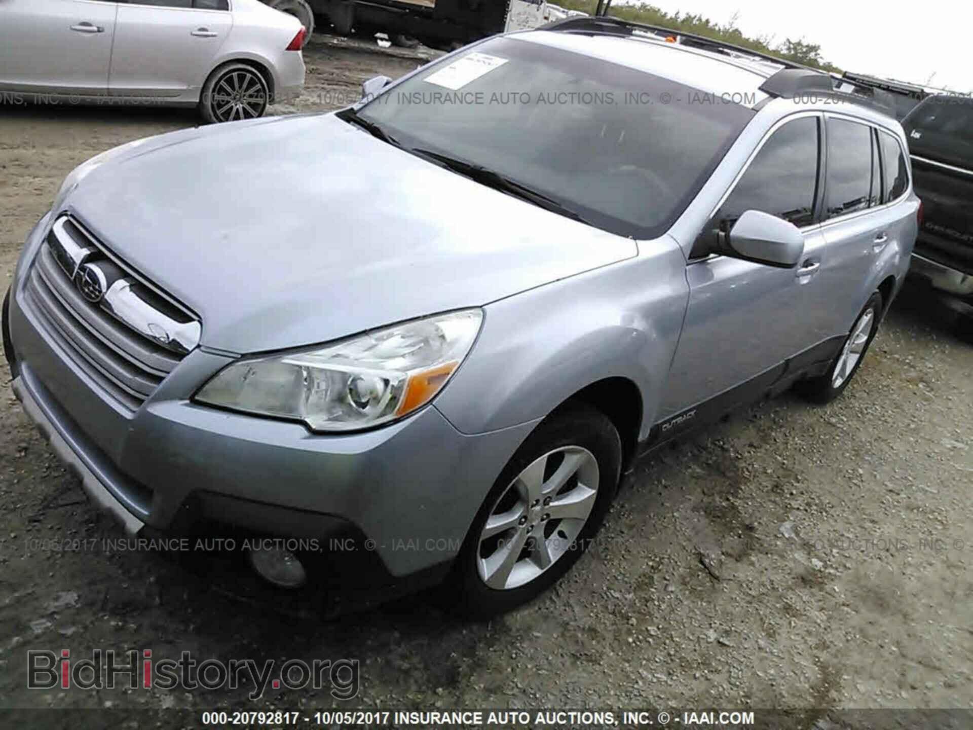 2014 Subaru Outback - VIN: 4S4BRCLC0E3234405 - Фото 2