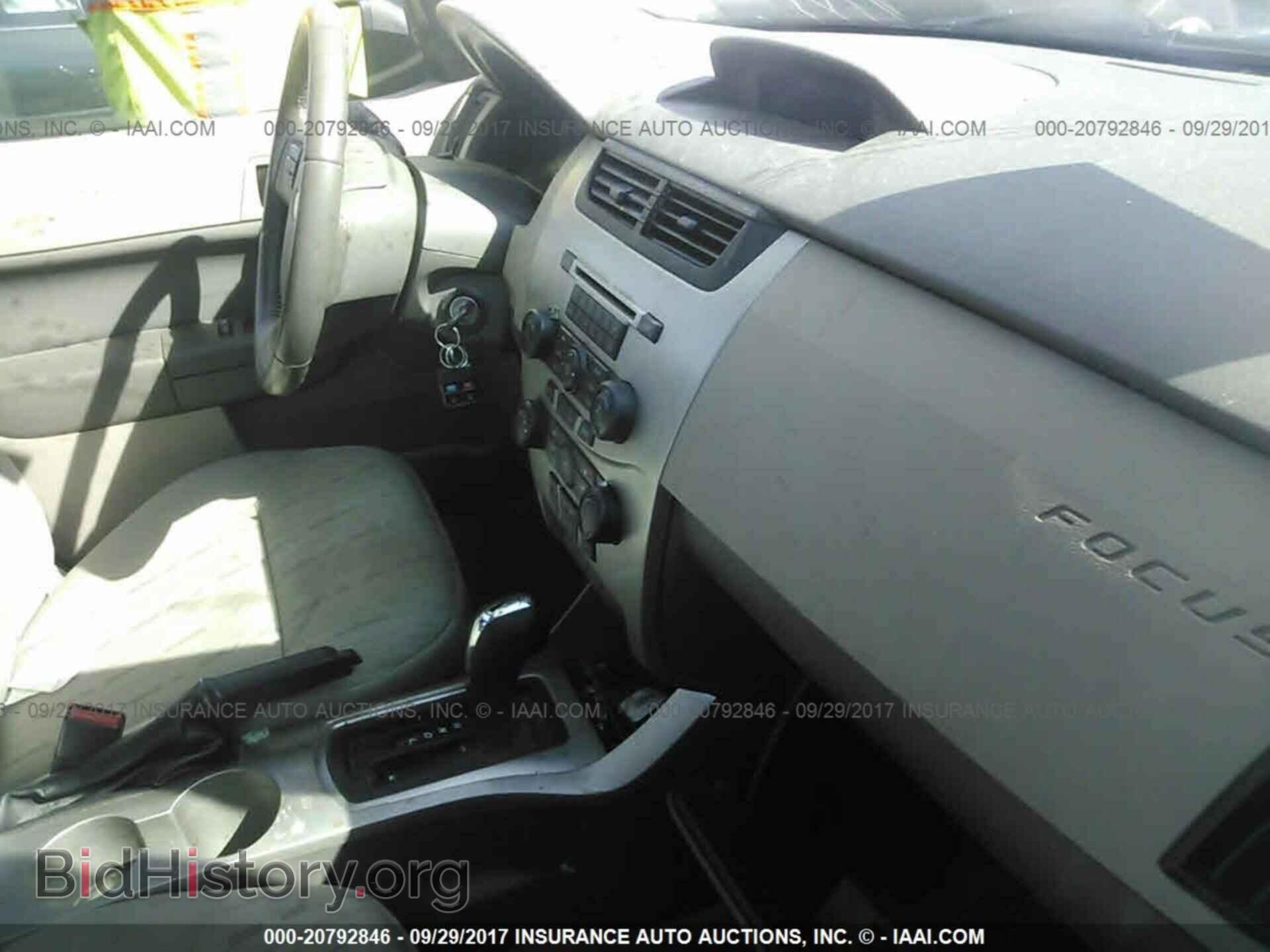 2011 Ford Focus - VIN: 1FAHP3FN3BW190191 - Фото 5