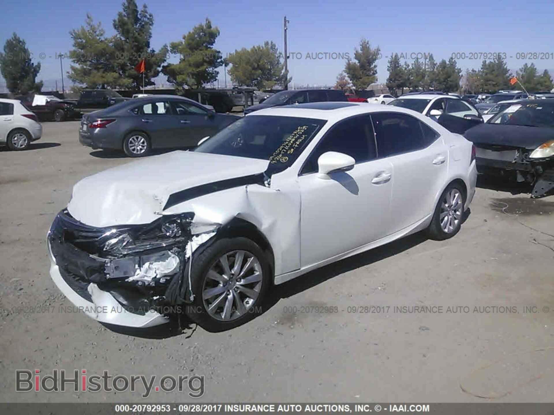 2016 Lexus Is - VIN: JTHBA1D2XG5037060 - Фото 2