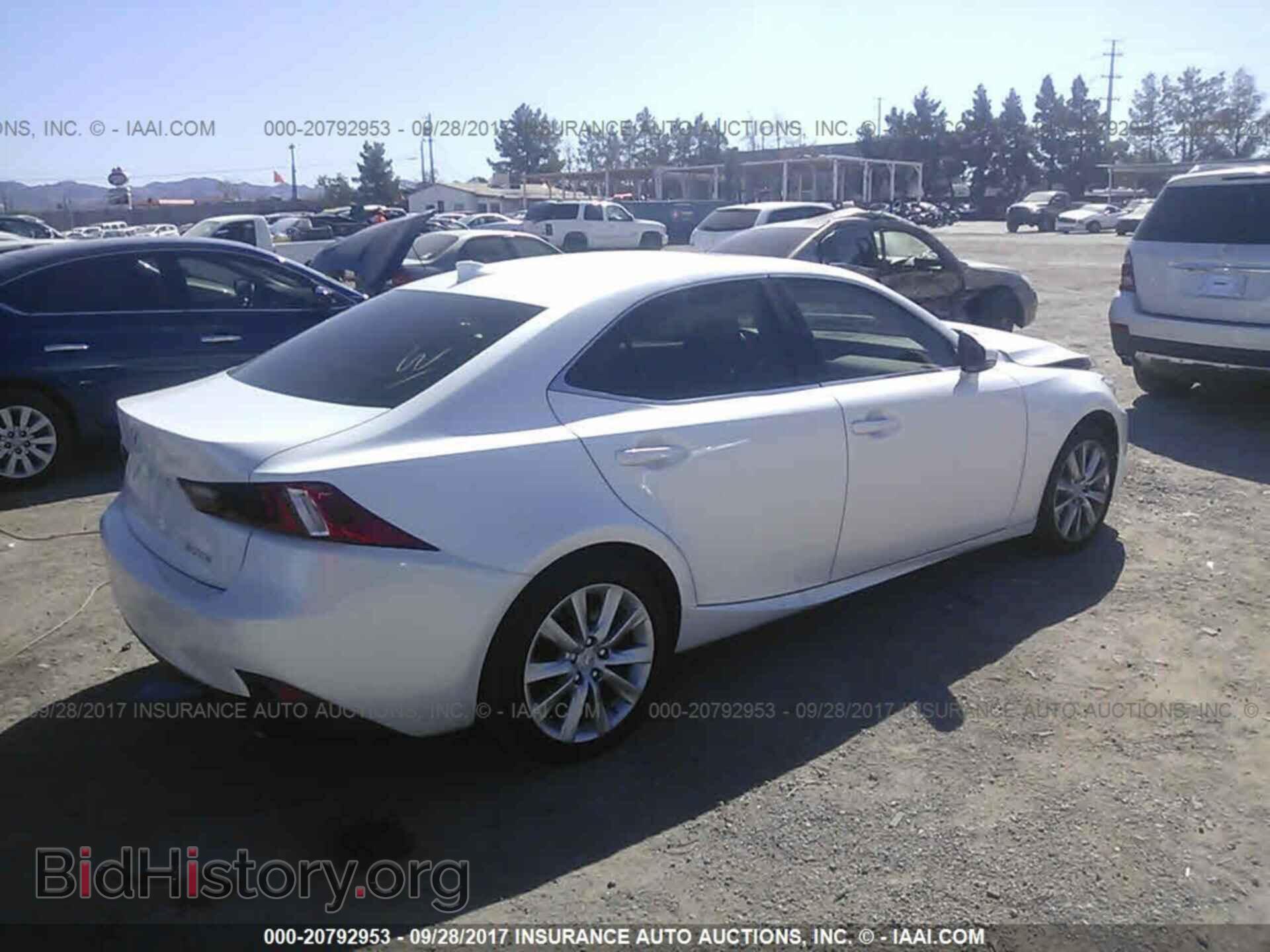 2016 Lexus Is - VIN: JTHBA1D2XG5037060 - Фото 4