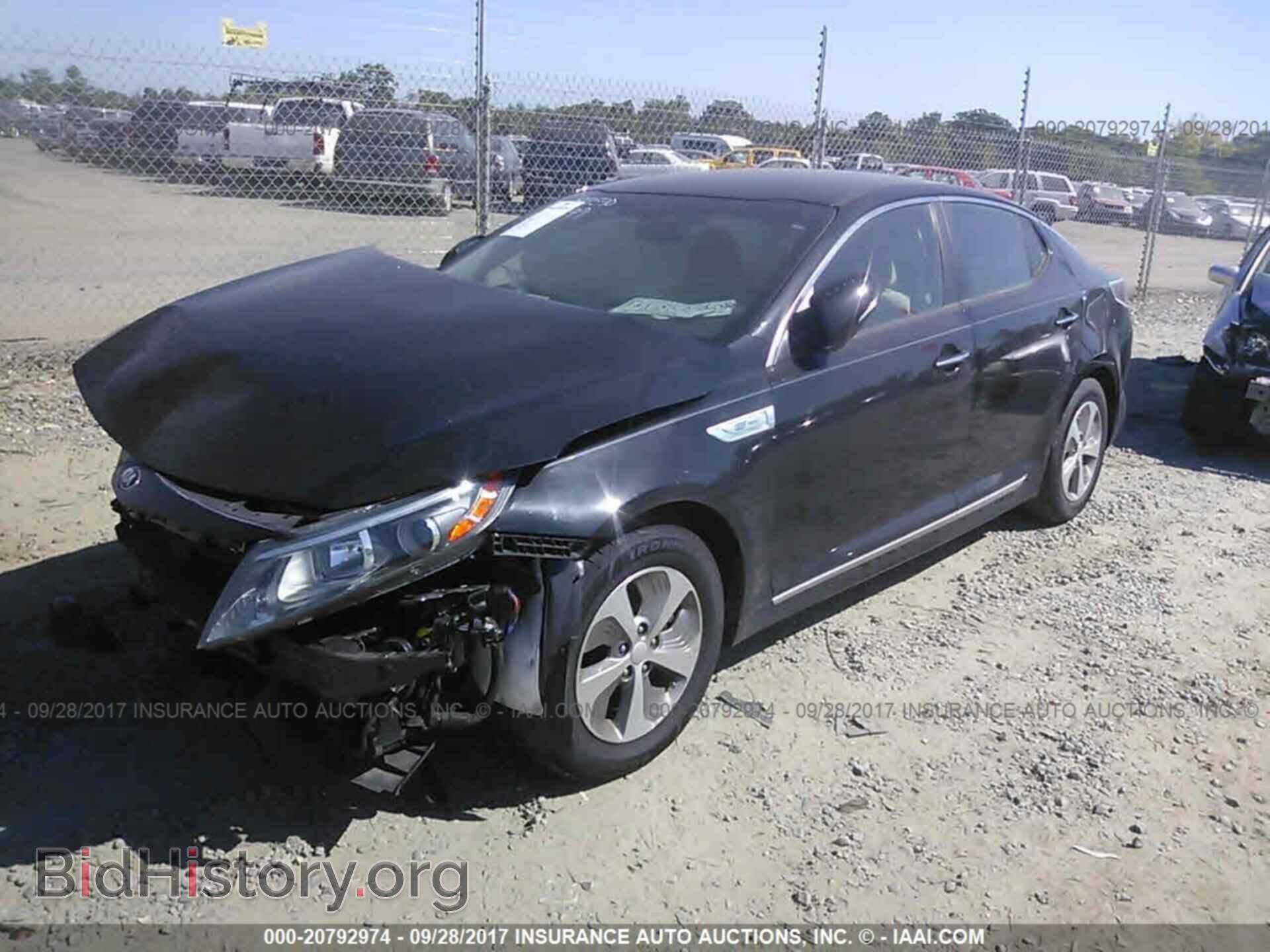 2015 Kia Optima - VIN: KNAGM4AD6F5082479 - Photo 2