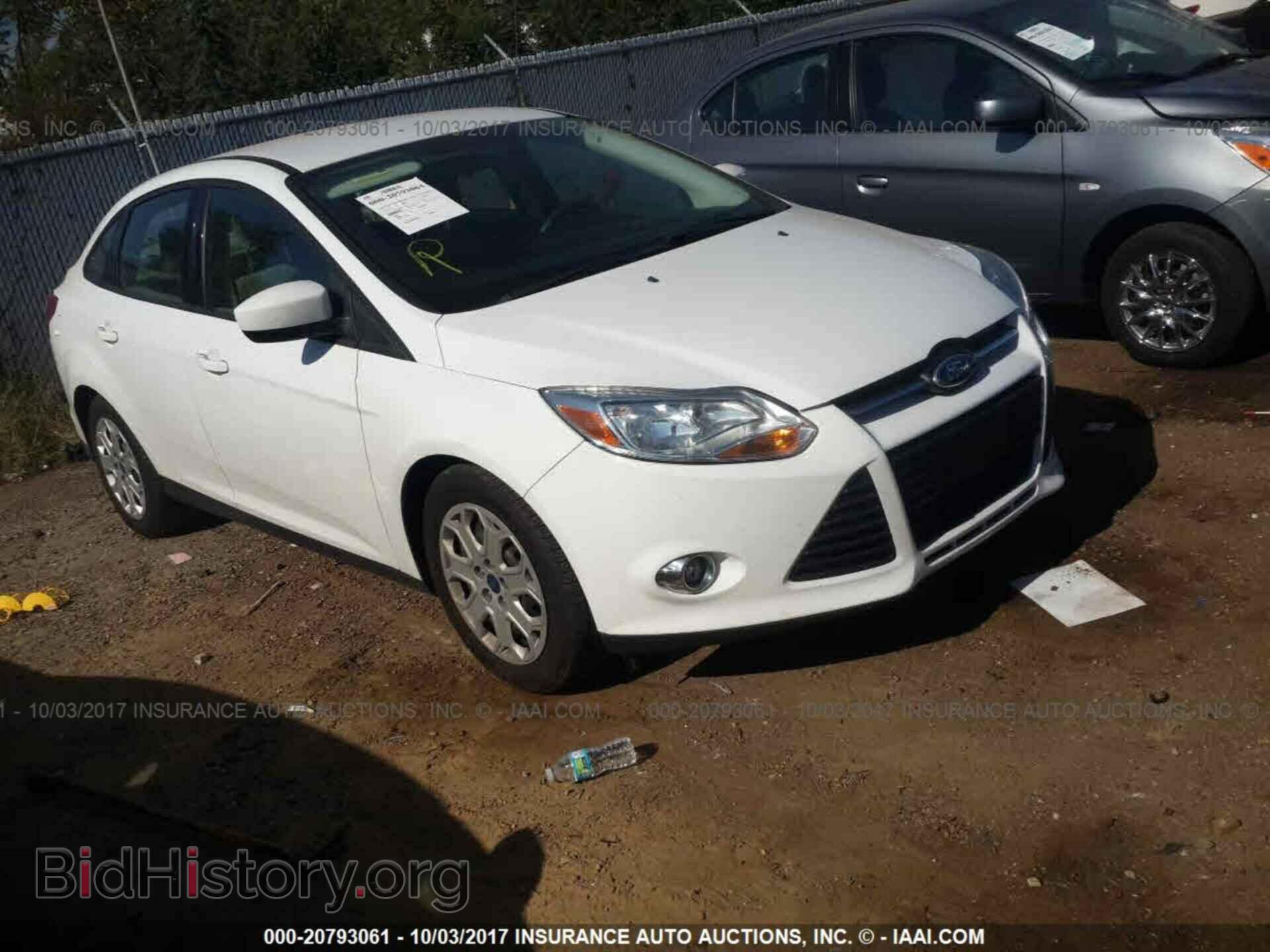 Photo 1FAHP3F21CL125977 - Ford Focus 2012