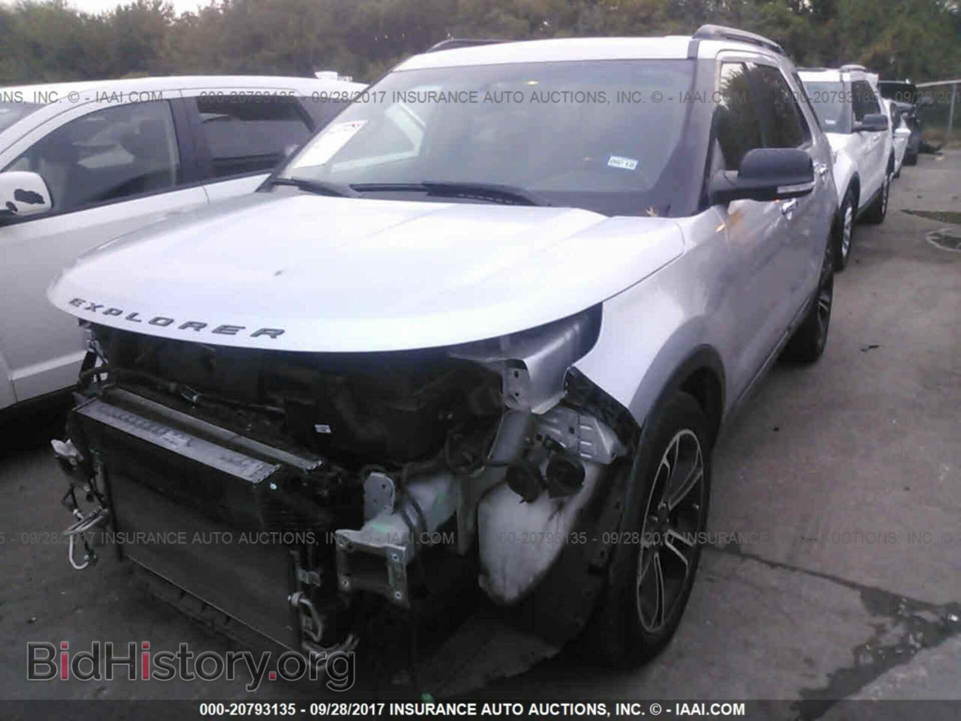 2013 Ford Explorer - VIN: 1FM5K8GT8DGC90737 - Photo 2