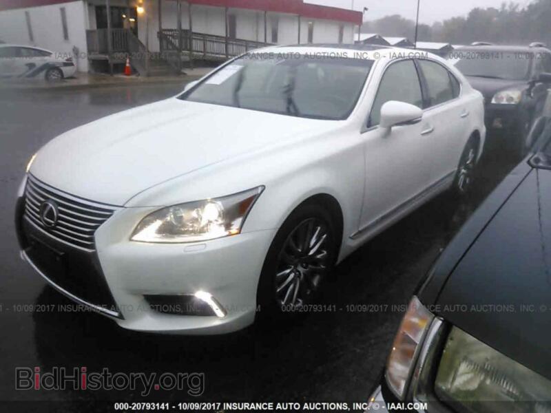 2013 Lexus LS (VIN JTHCL5EF2D5018540) — фото 2 из 10