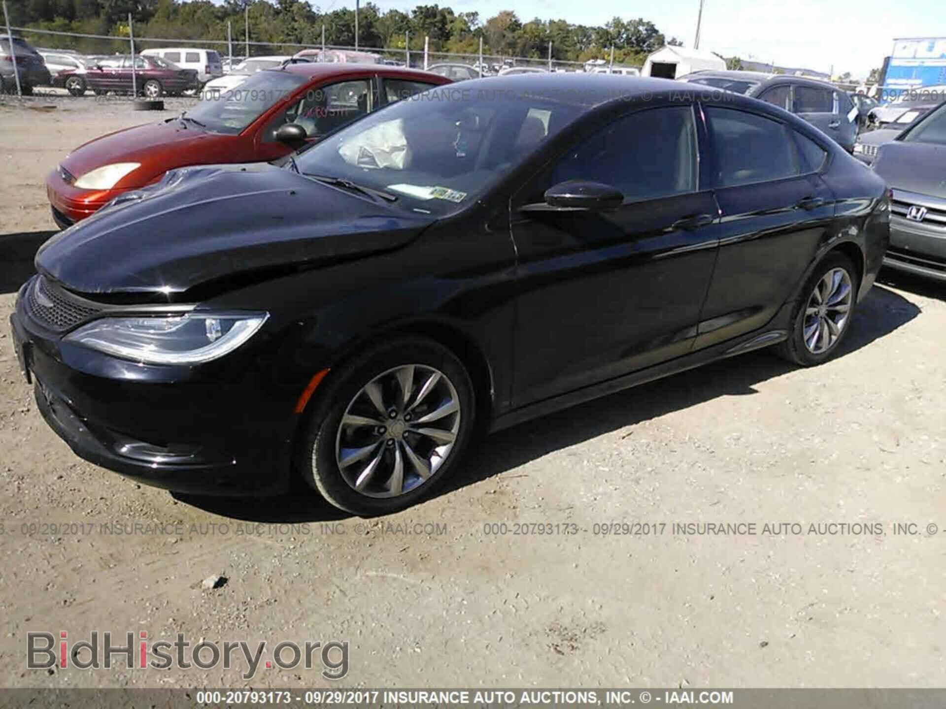2015 Chrysler 200 - VIN: 1C3CCCBG9FN759455 - Photo 2