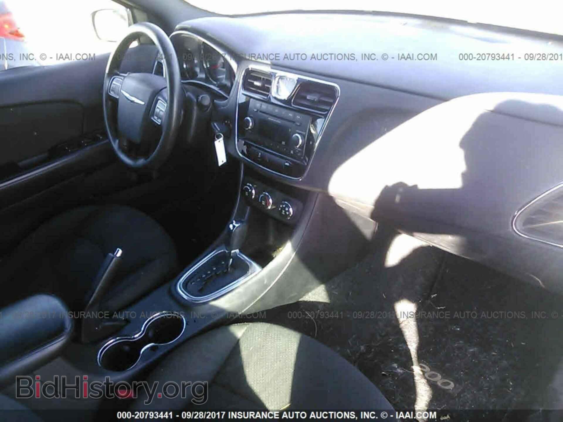 2012 Chrysler 200 - VIN: 1C3CCBAB1CN154440 - Photo 5