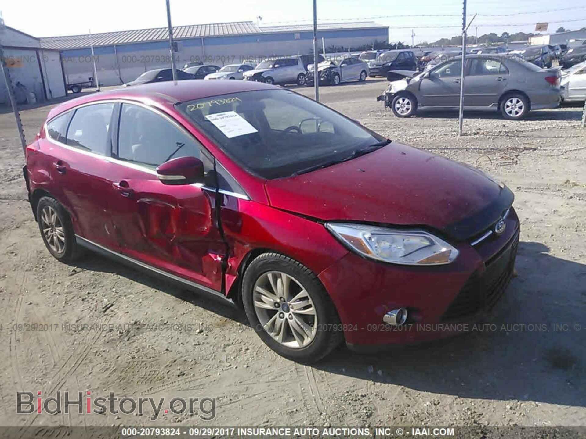 Фотография 1FAHP3M24CL282583 - Ford Focus 2012