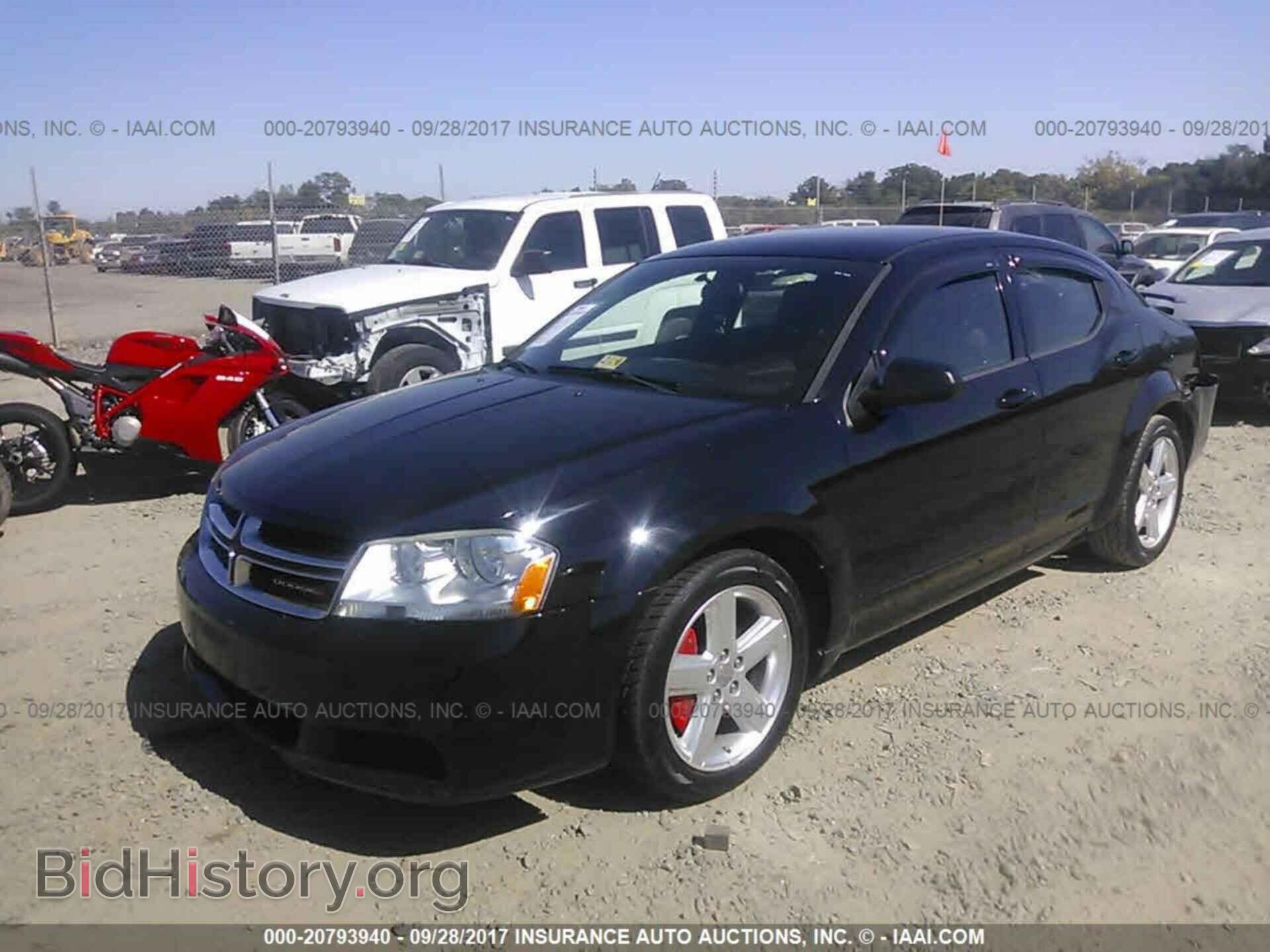 2013 Dodge Avenger - VIN: 1C3CDZAB8DN643215 - Photo 2