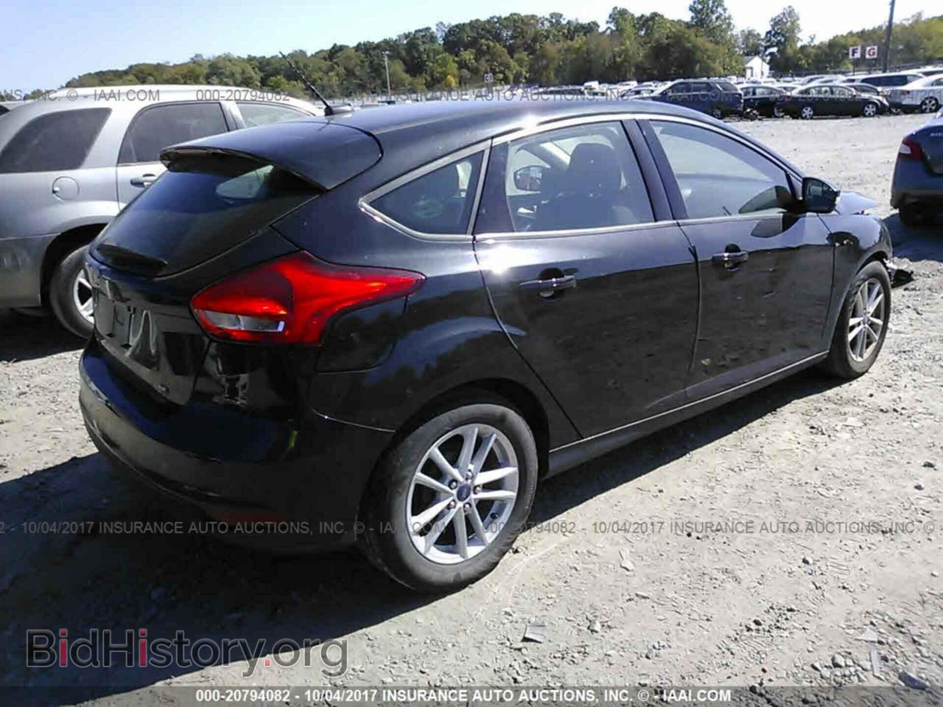 2015 Ford Focus - VIN: 1FADP3K21FL343717 - Photo 4