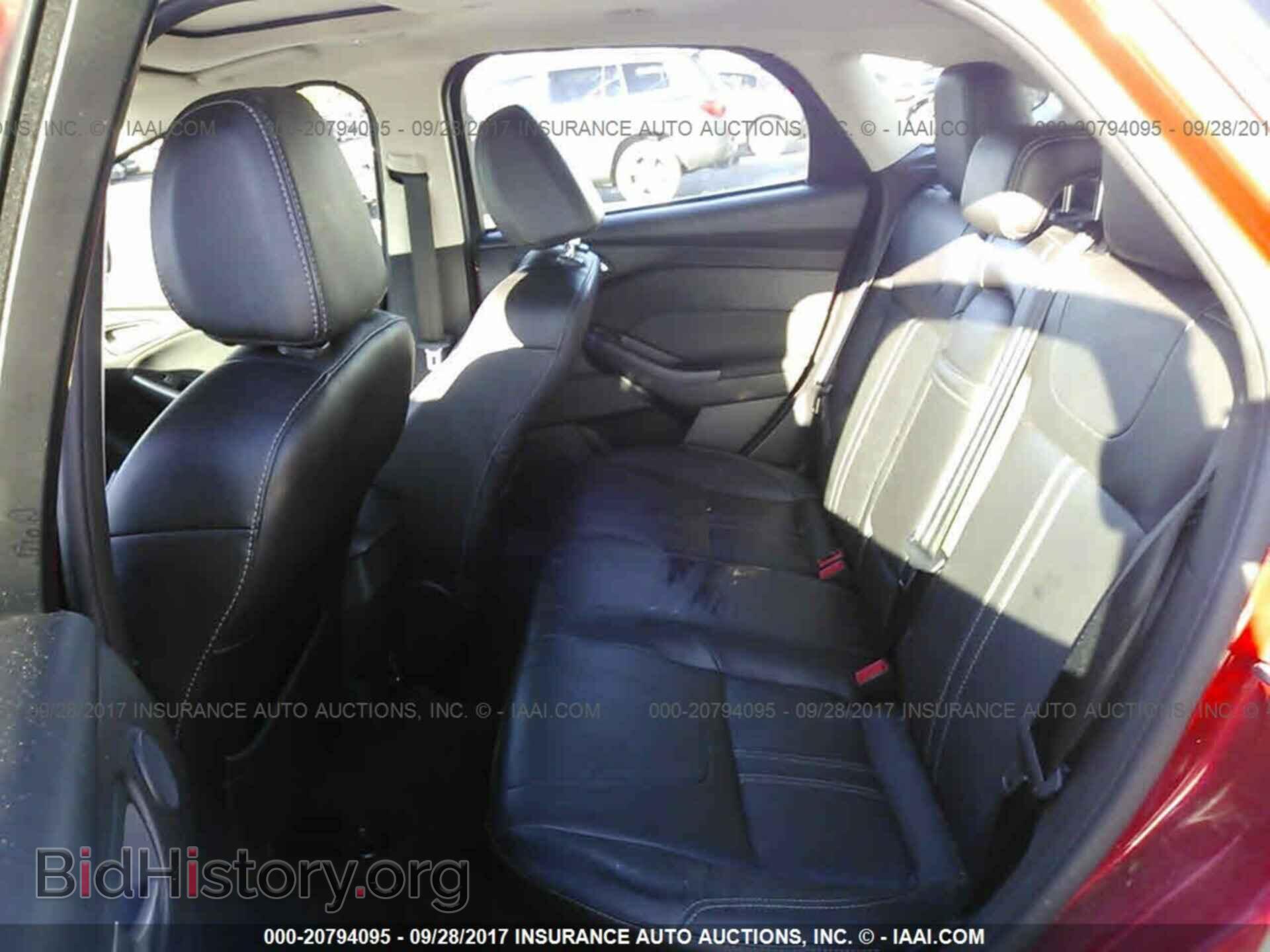 2012 Ford Focus - VIN: 1FAHP3M21CL453094 - Фото 8