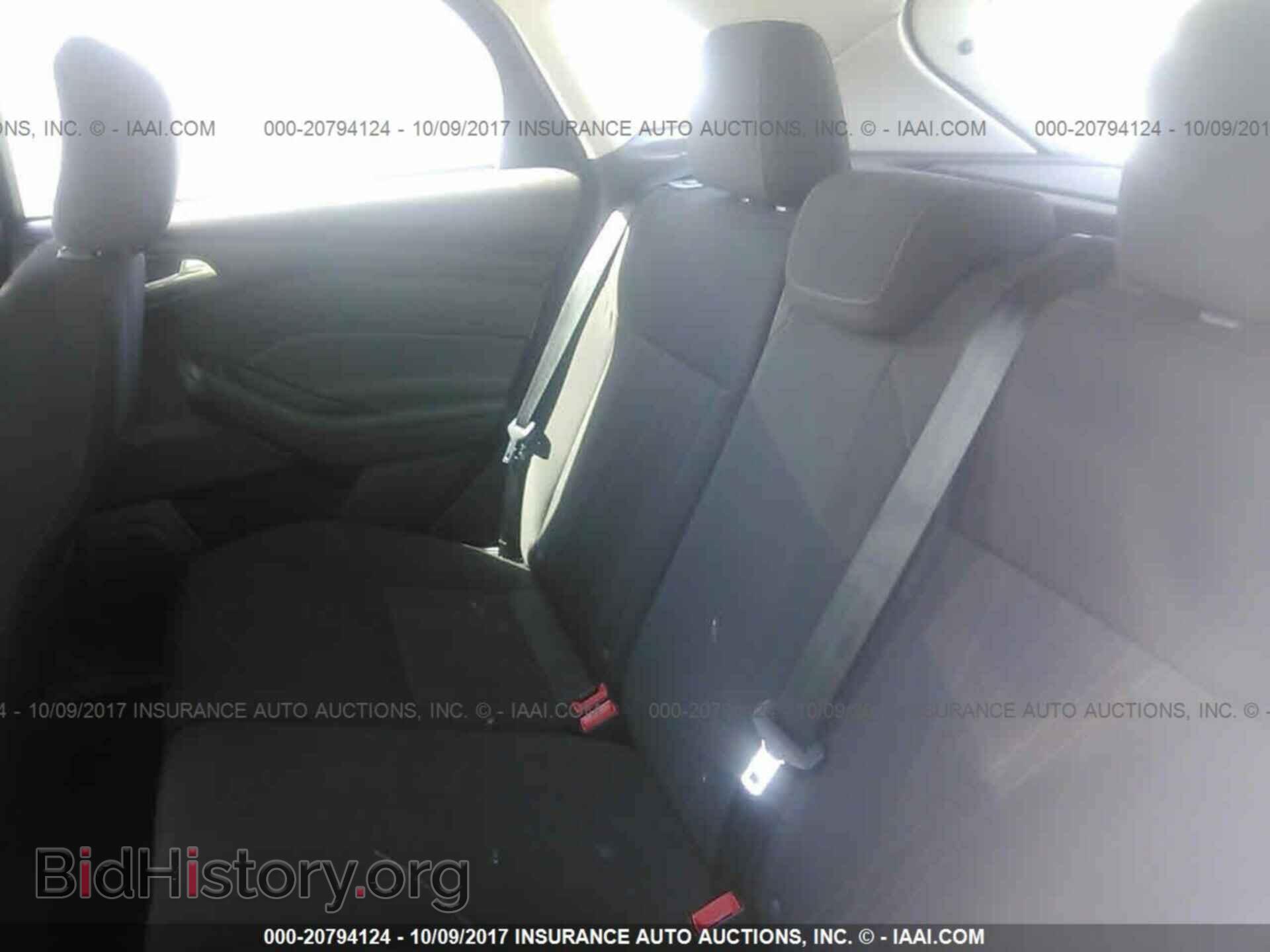 2016 Ford Focus - VIN: 1FADP3K21GL216953 - Фото 8