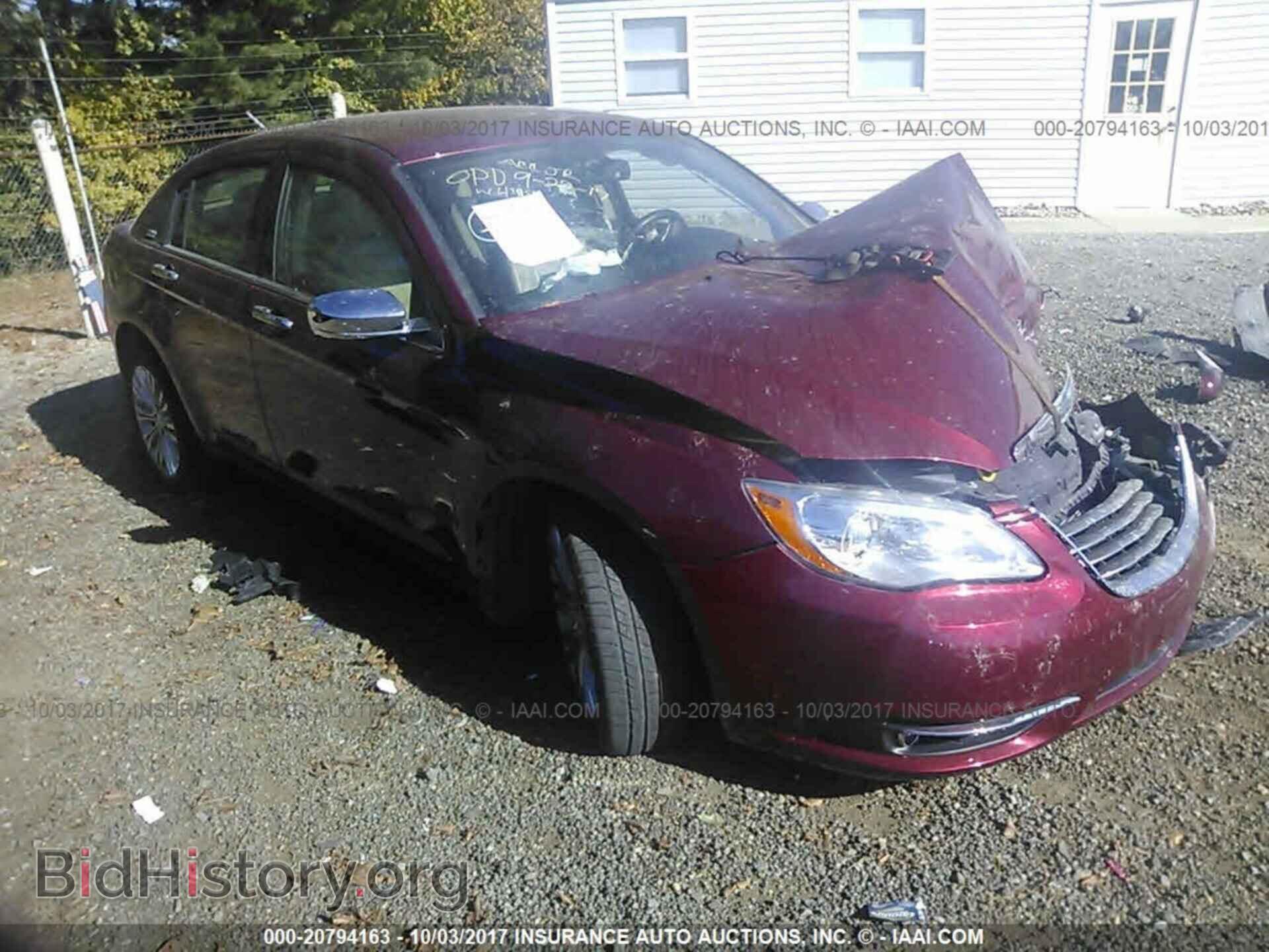 Photo 1C3BC2FG1BN594205 - Chrysler 200 2011