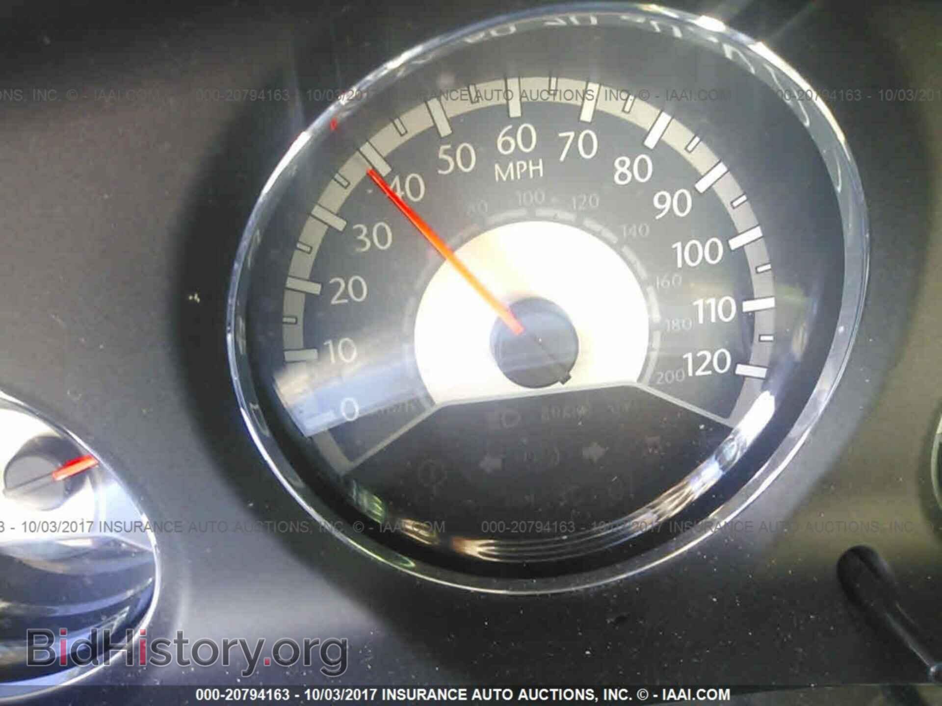 2011 Chrysler 200 - VIN: 1C3BC2FG1BN594205 - Photo 7