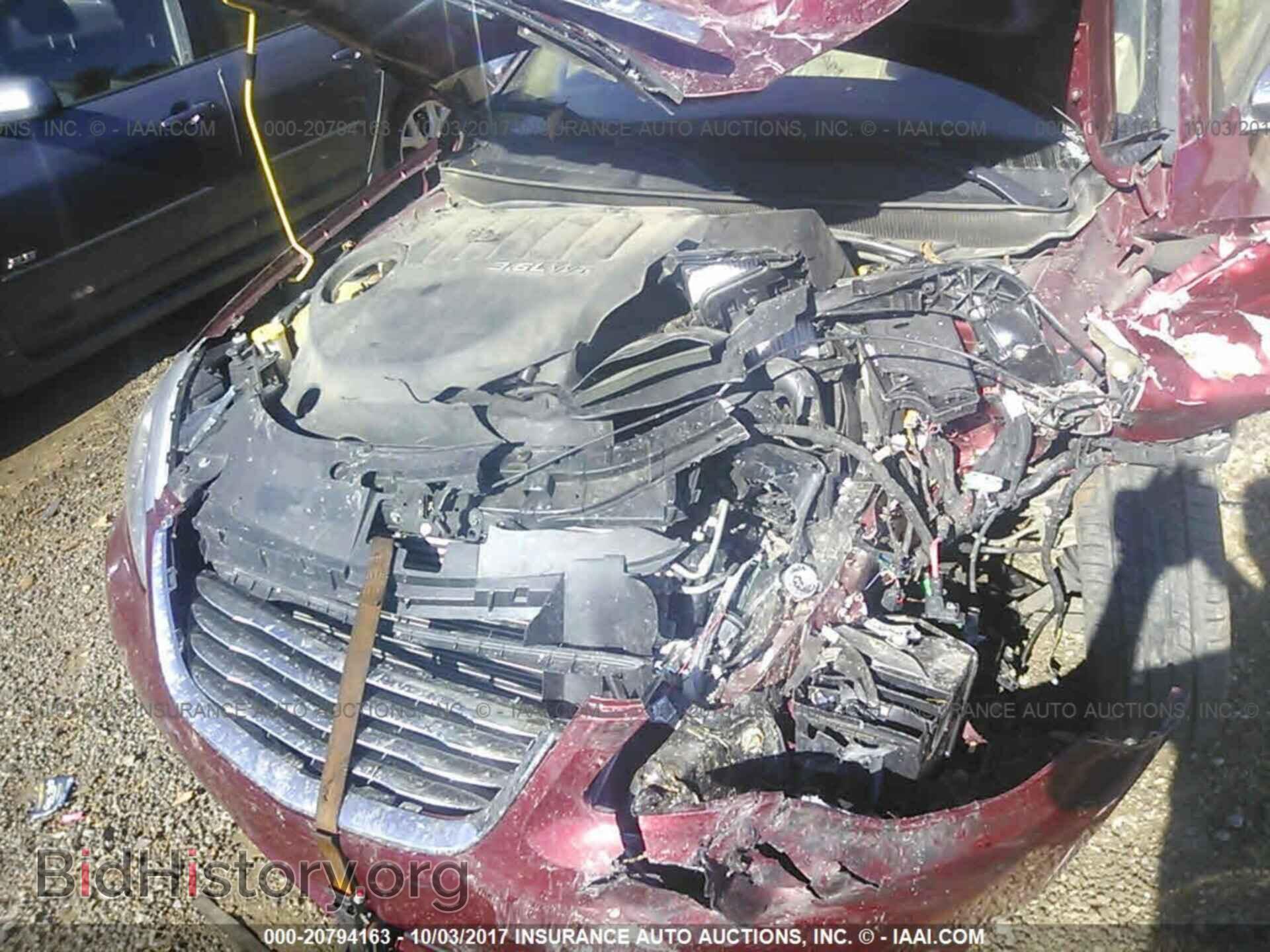 2011 Chrysler 200 - VIN: 1C3BC2FG1BN594205 - Photo 10