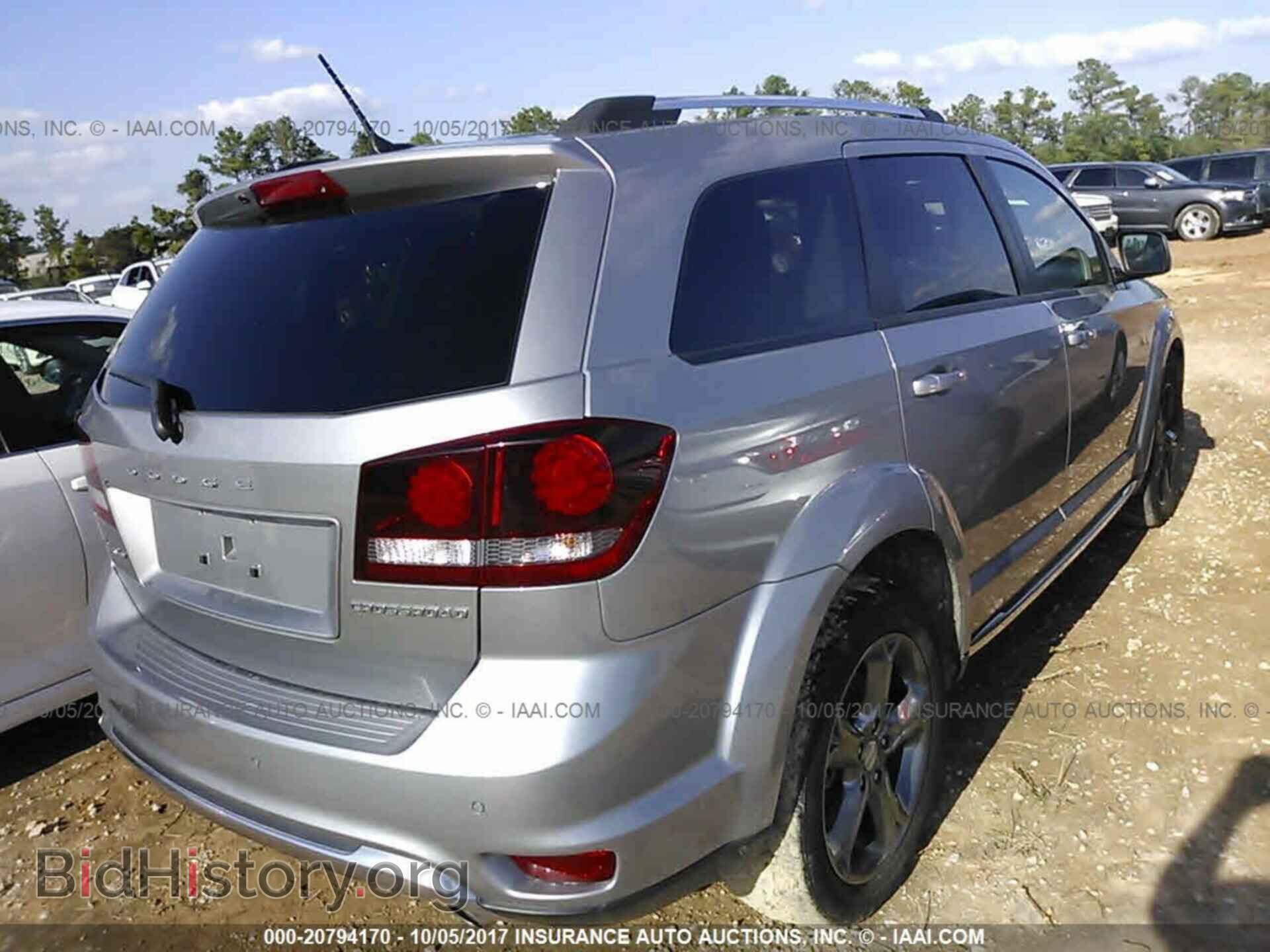 2015 Dodge Journey - VIN: 3C4PDCGGXFT713460 - Фото 4