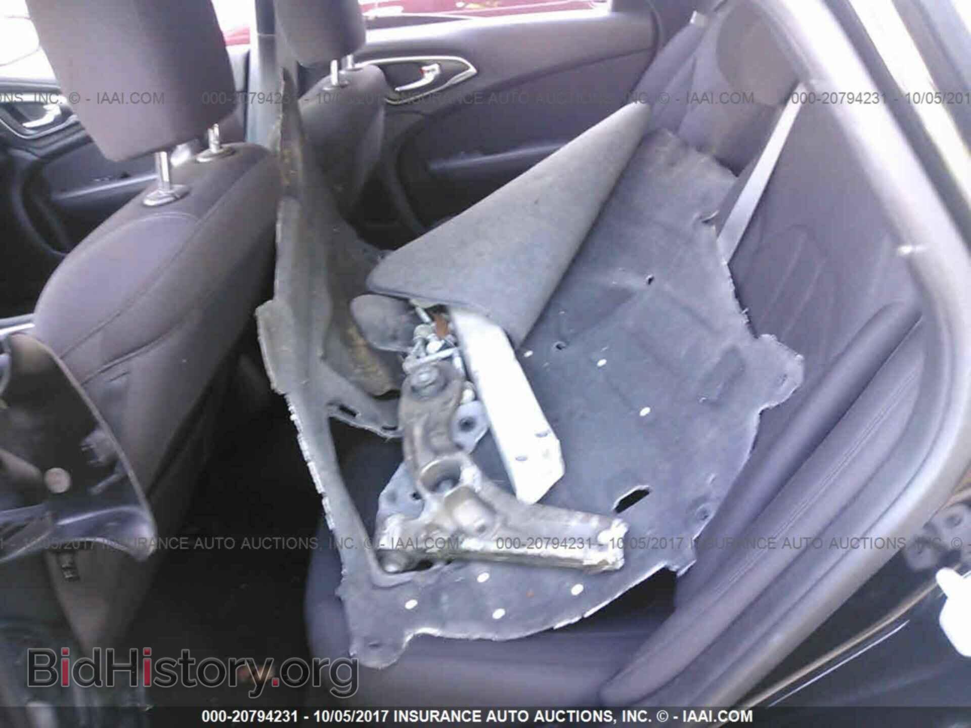 2015 Chrysler 200 - VIN: 1C3CCCAB8FN738988 - Photo 8