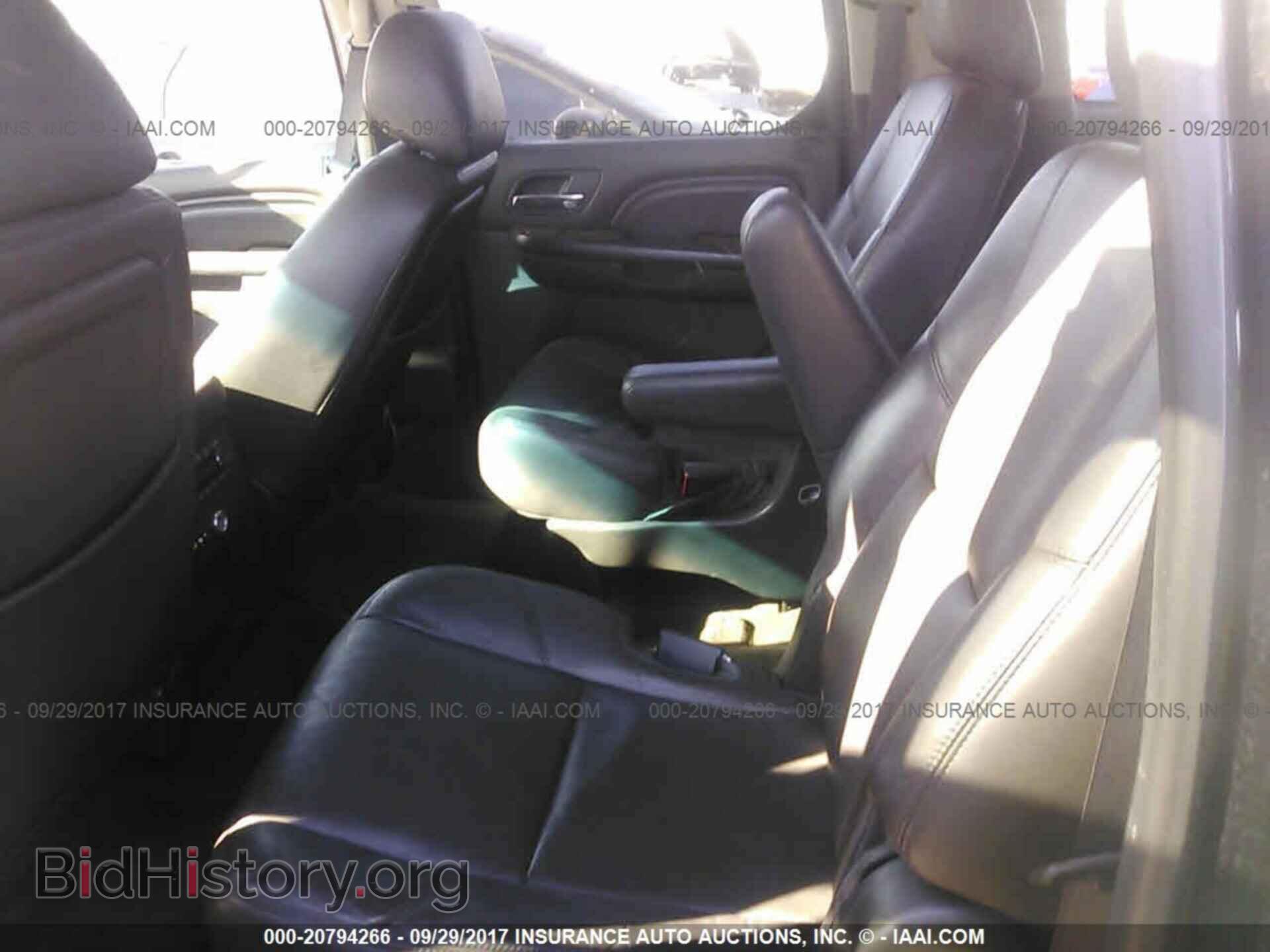 2013 Cadillac Escalade - VIN: 1GYS3GEF5DR135475 - Photo 8