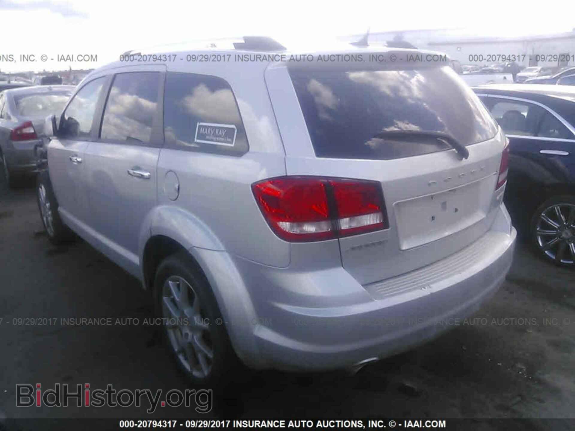 2011 Dodge Journey - VIN: 3D4PG3FG2BT507281 - Photo 3