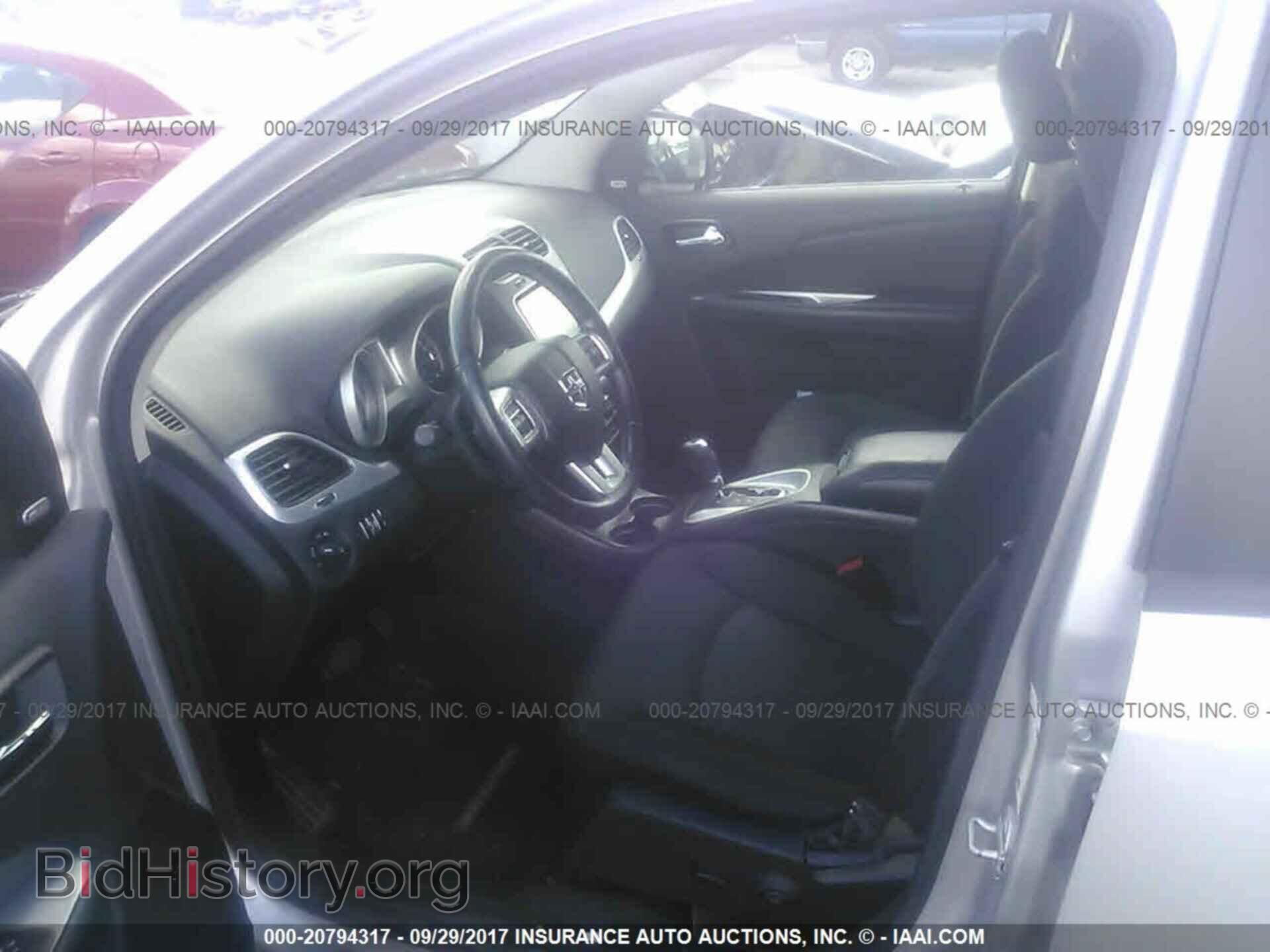 2011 Dodge Journey - VIN: 3D4PG3FG2BT507281 - Photo 5