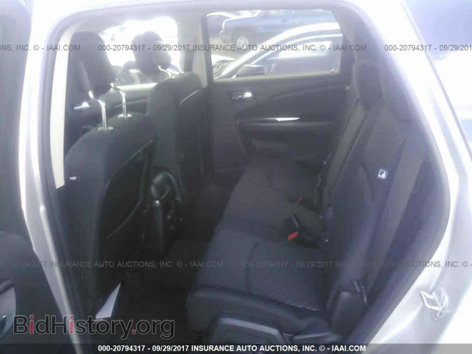 2011 Dodge Journey - VIN: 3D4PG3FG2BT507281 - Photo 8