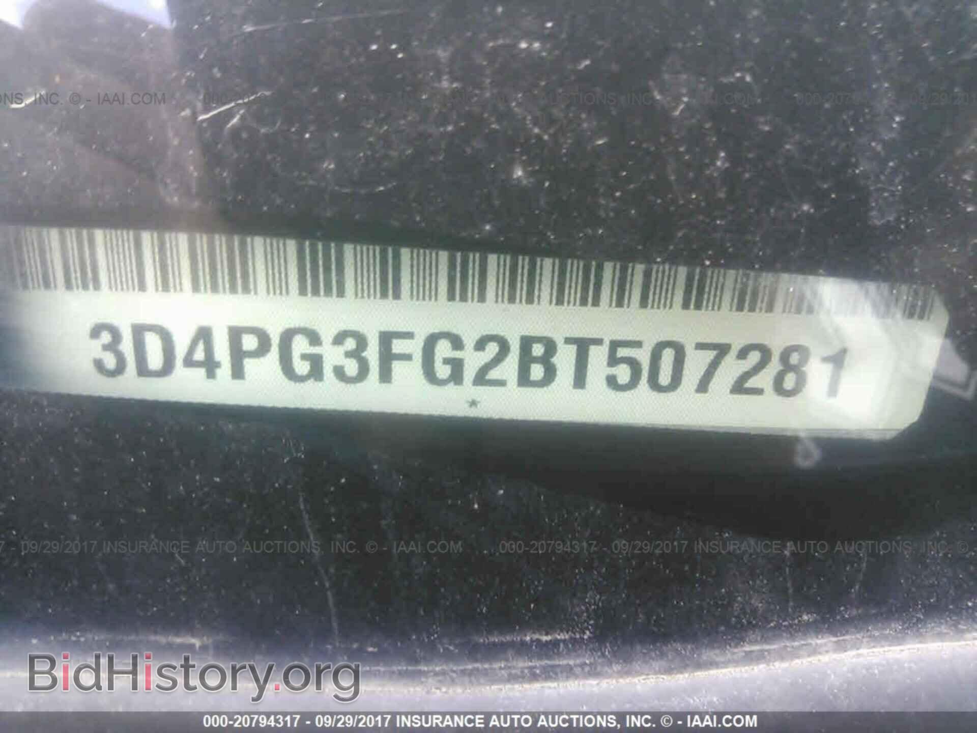 2011 Dodge Journey - VIN: 3D4PG3FG2BT507281 - Photo 9