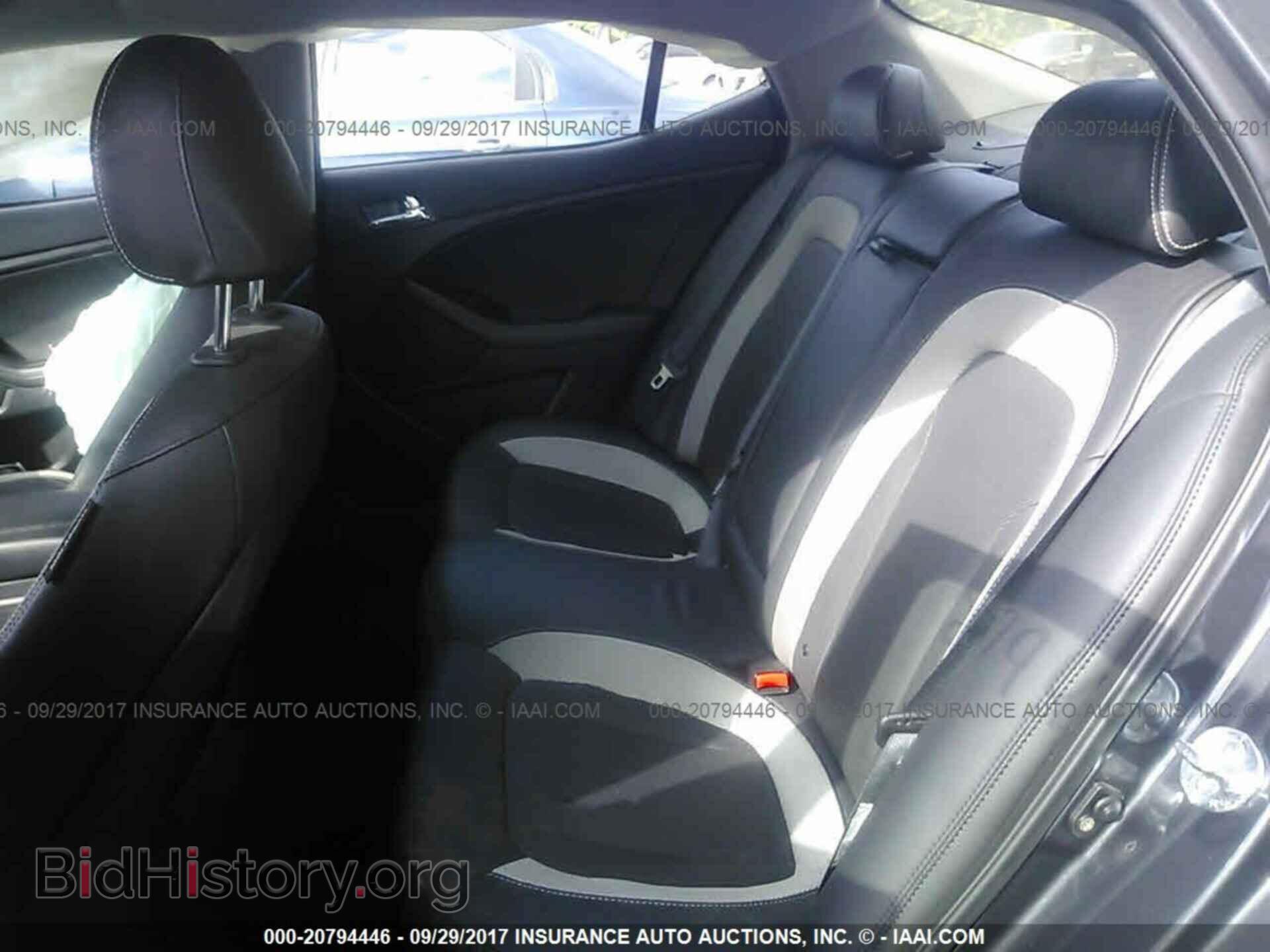 2011 Kia Optima - VIN: KNAGR4A63B5112292 - Фото 8
