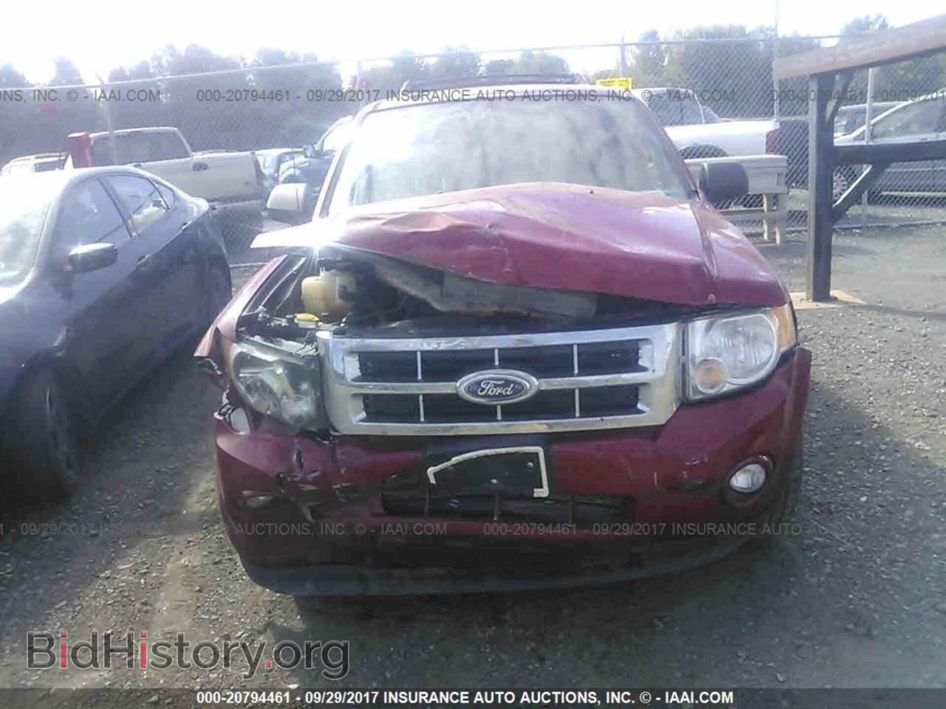 2011 Ford Escape - VIN: 1FMCU9DG0BKB69337 - Photo 6