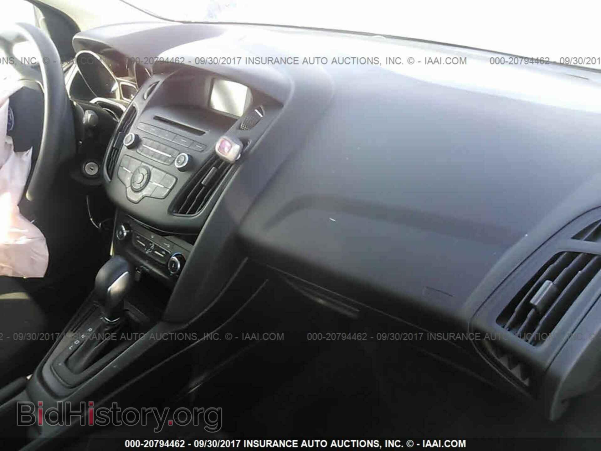 2016 Ford Focus - VIN: 1FADP3E22GL310092 - Фото 5