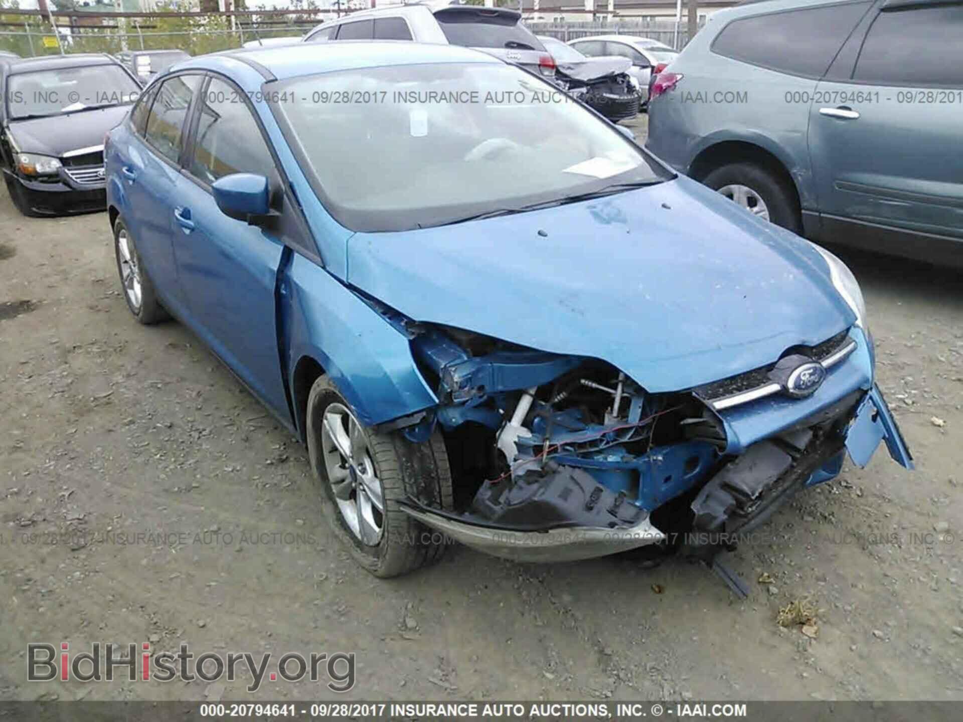 2012 Ford Focus - VIN: 1FAHP3F27CL306033 - Photo 6