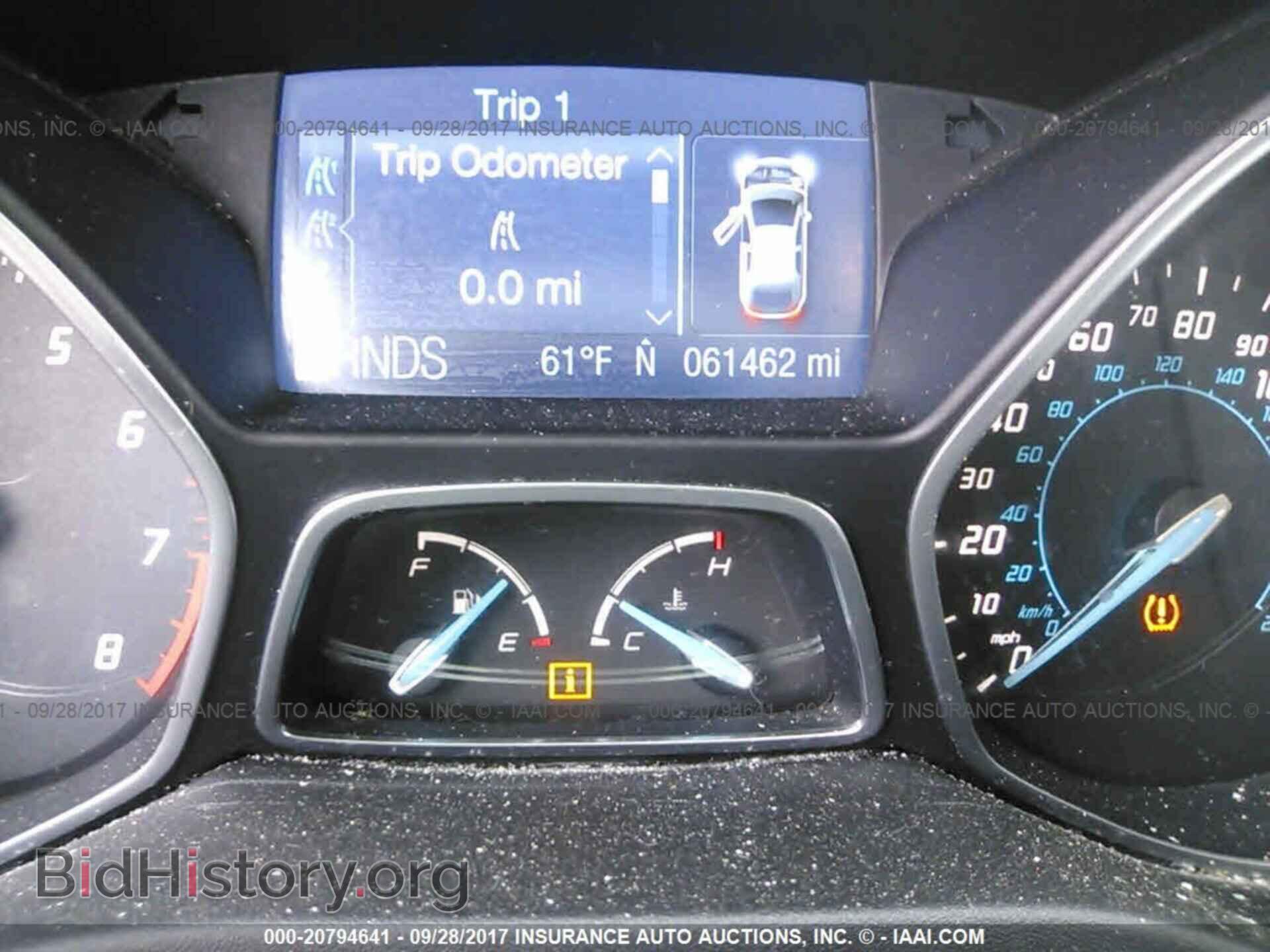 2012 Ford Focus - VIN: 1FAHP3F27CL306033 - Photo 7