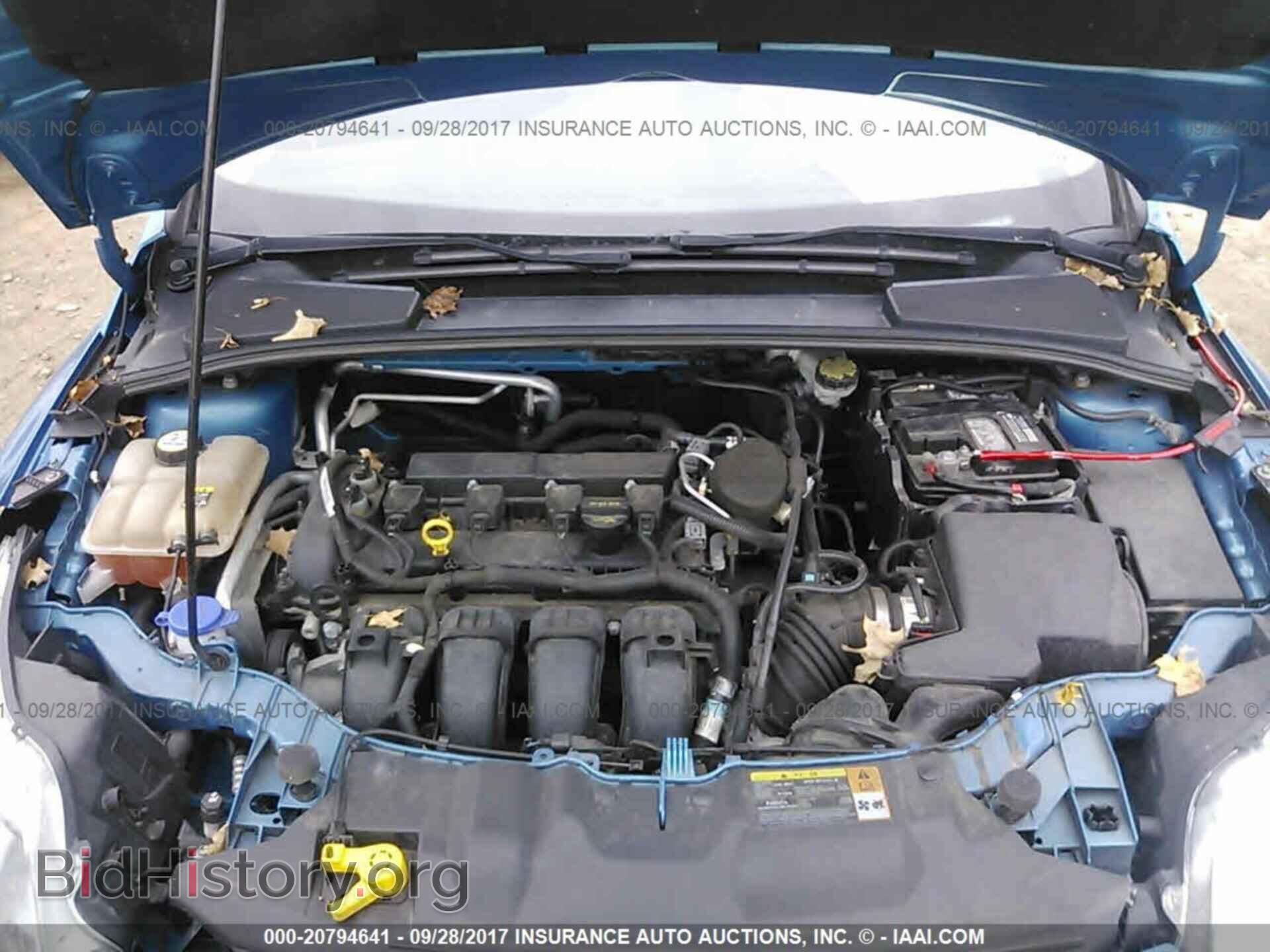 2012 Ford Focus - VIN: 1FAHP3F27CL306033 - Photo 10