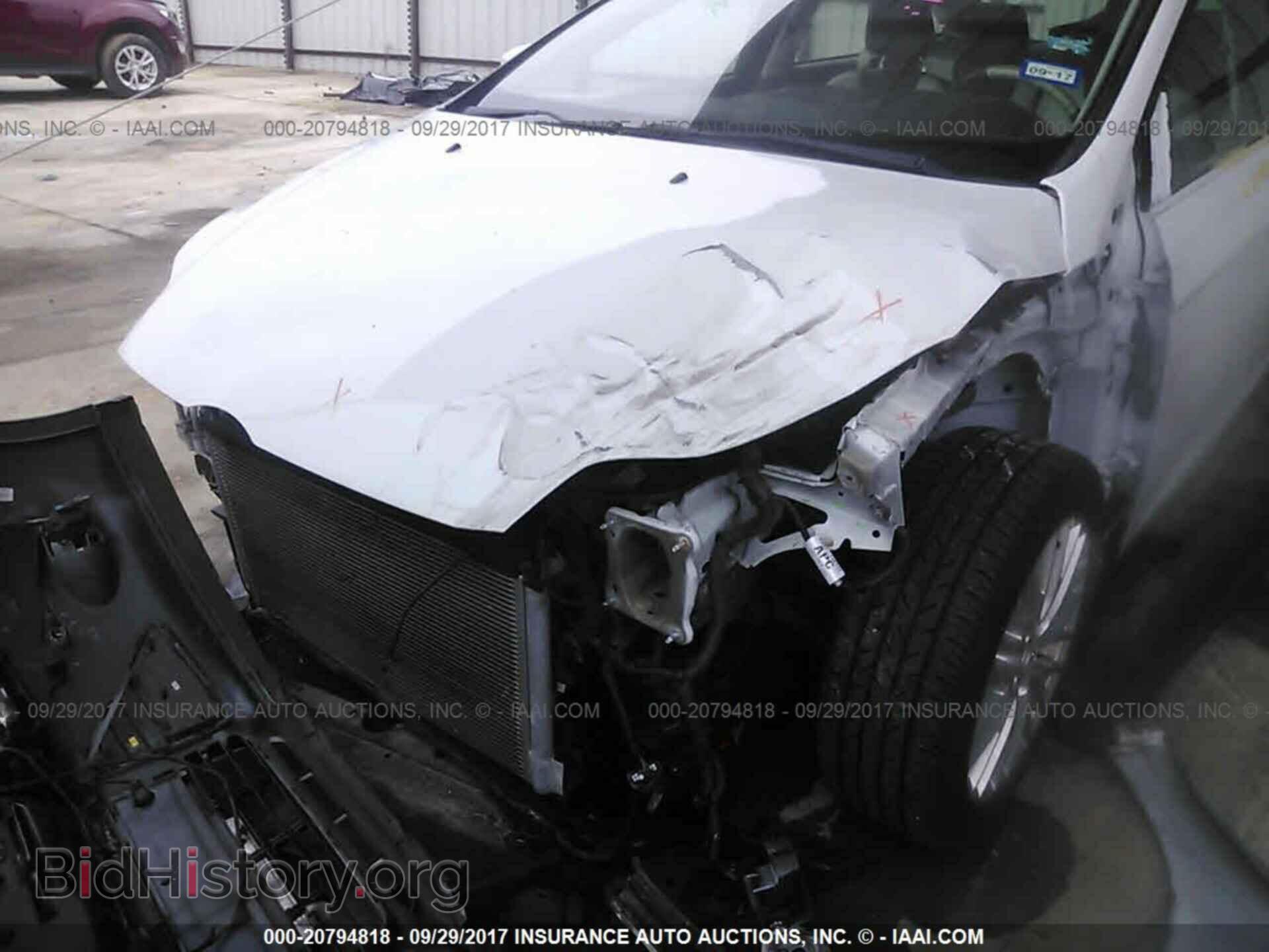 2012 Ford Focus - VIN: 1FAHP3H28CL155376 - Photo 6