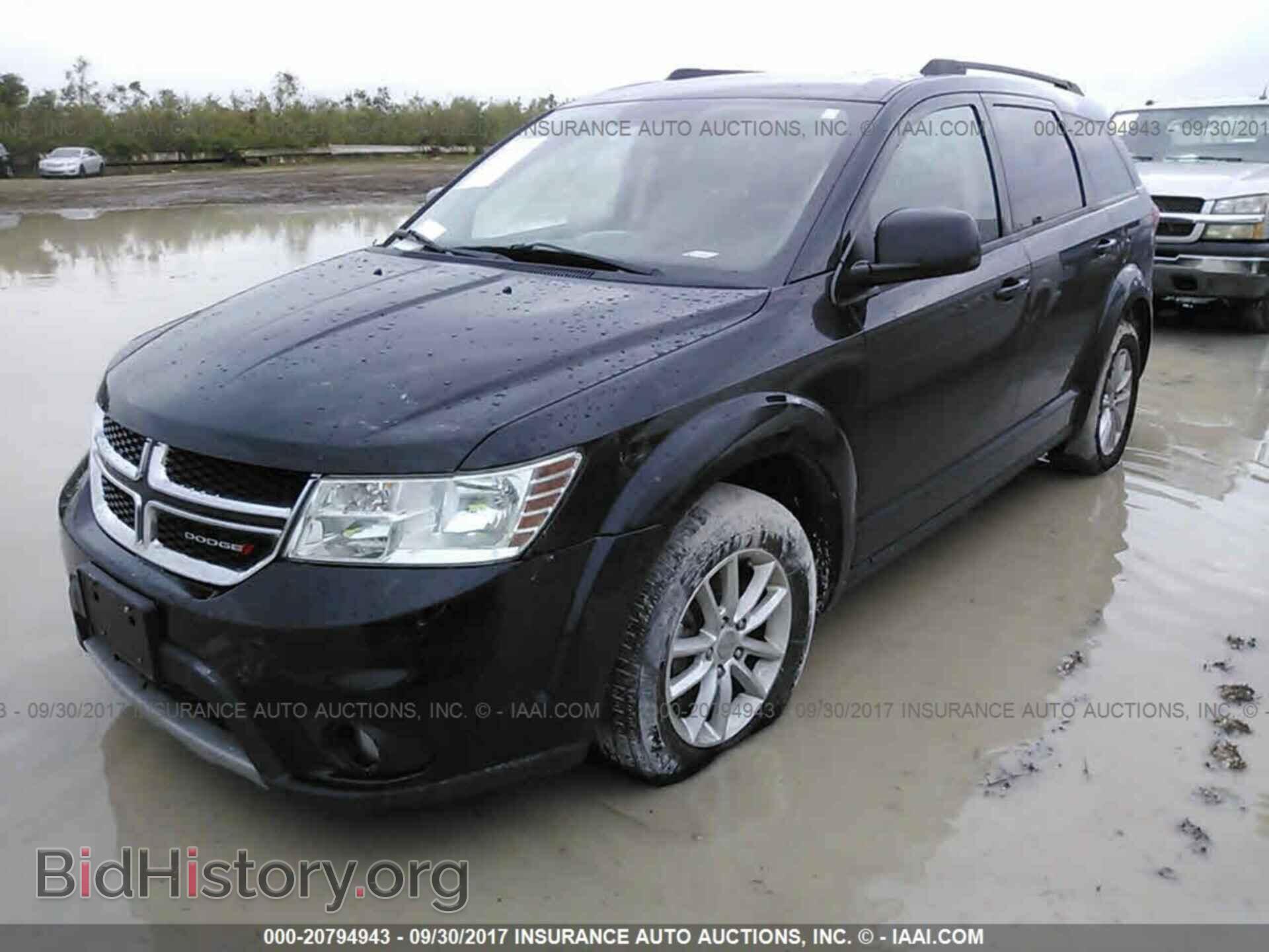 2015 Dodge Journey - VIN: 3C4PDCBG0FT734079 - Photo 2