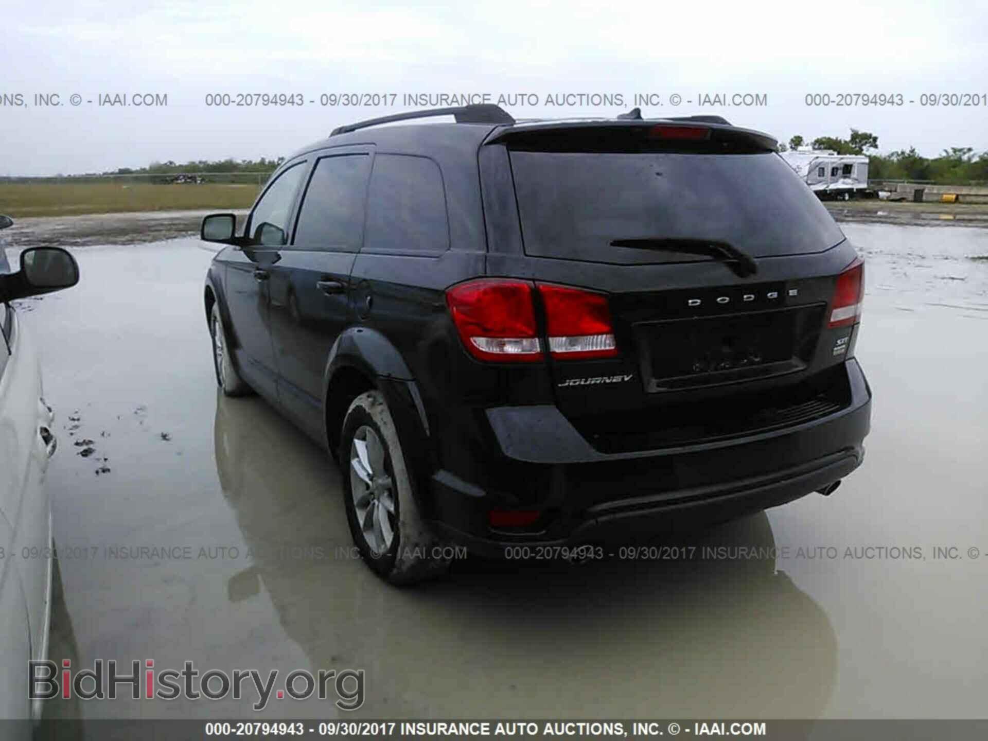 2015 Dodge Journey - VIN: 3C4PDCBG0FT734079 - Photo 3