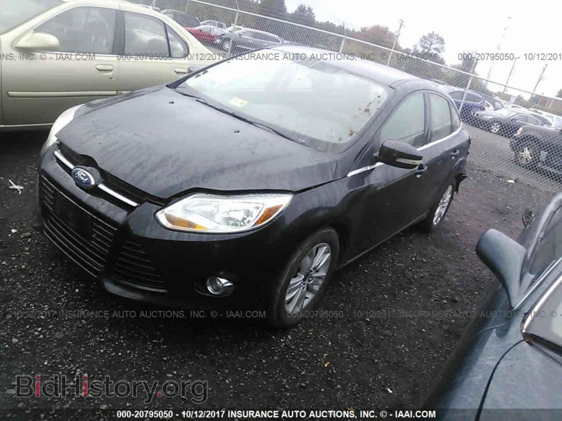 2012 Ford Focus - VIN: 1FAHP3H20CL316996 - Фото 2