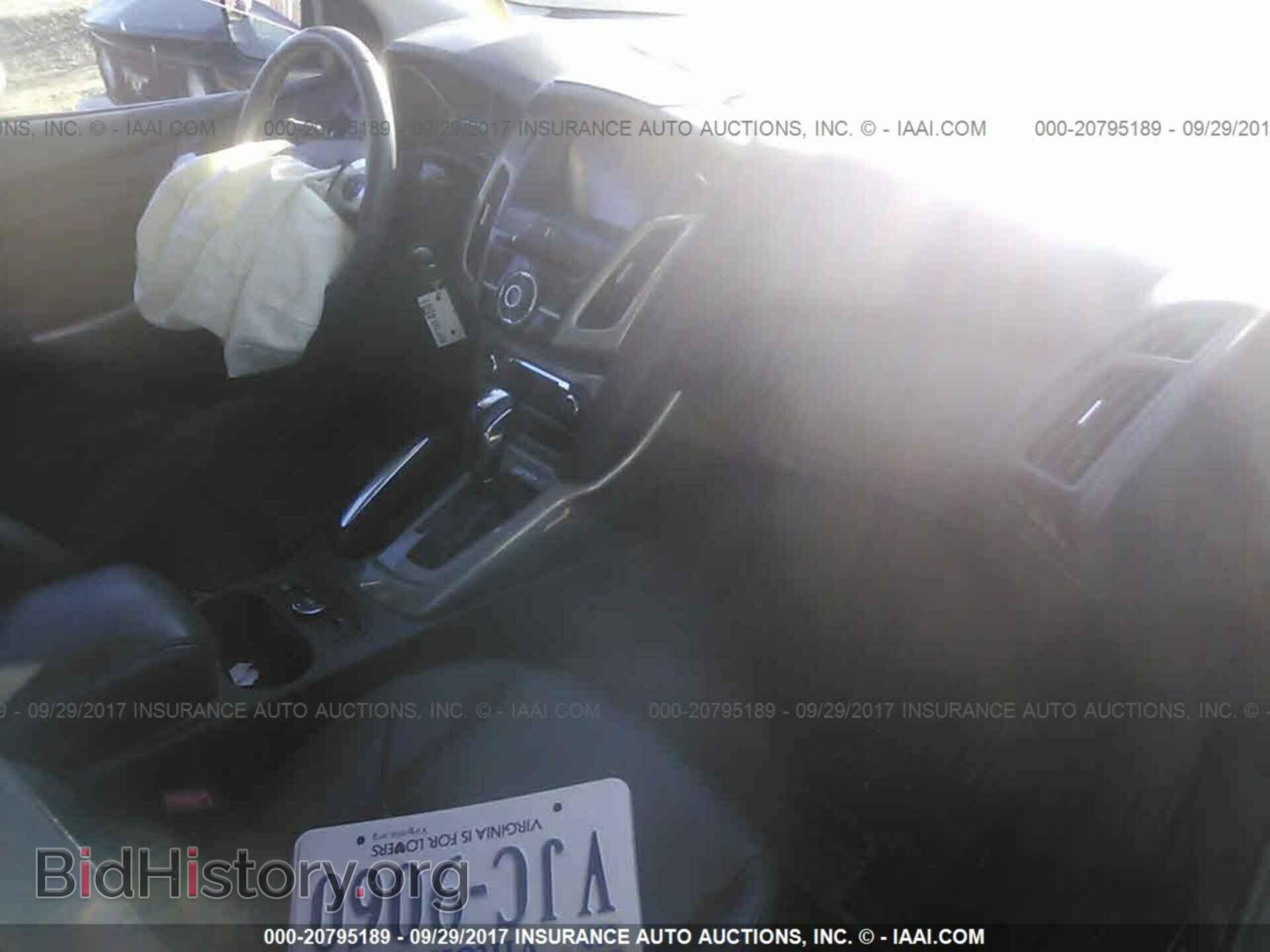 2012 Ford Focus - VIN: 1FAHP3M25CL462784 - Photo 5