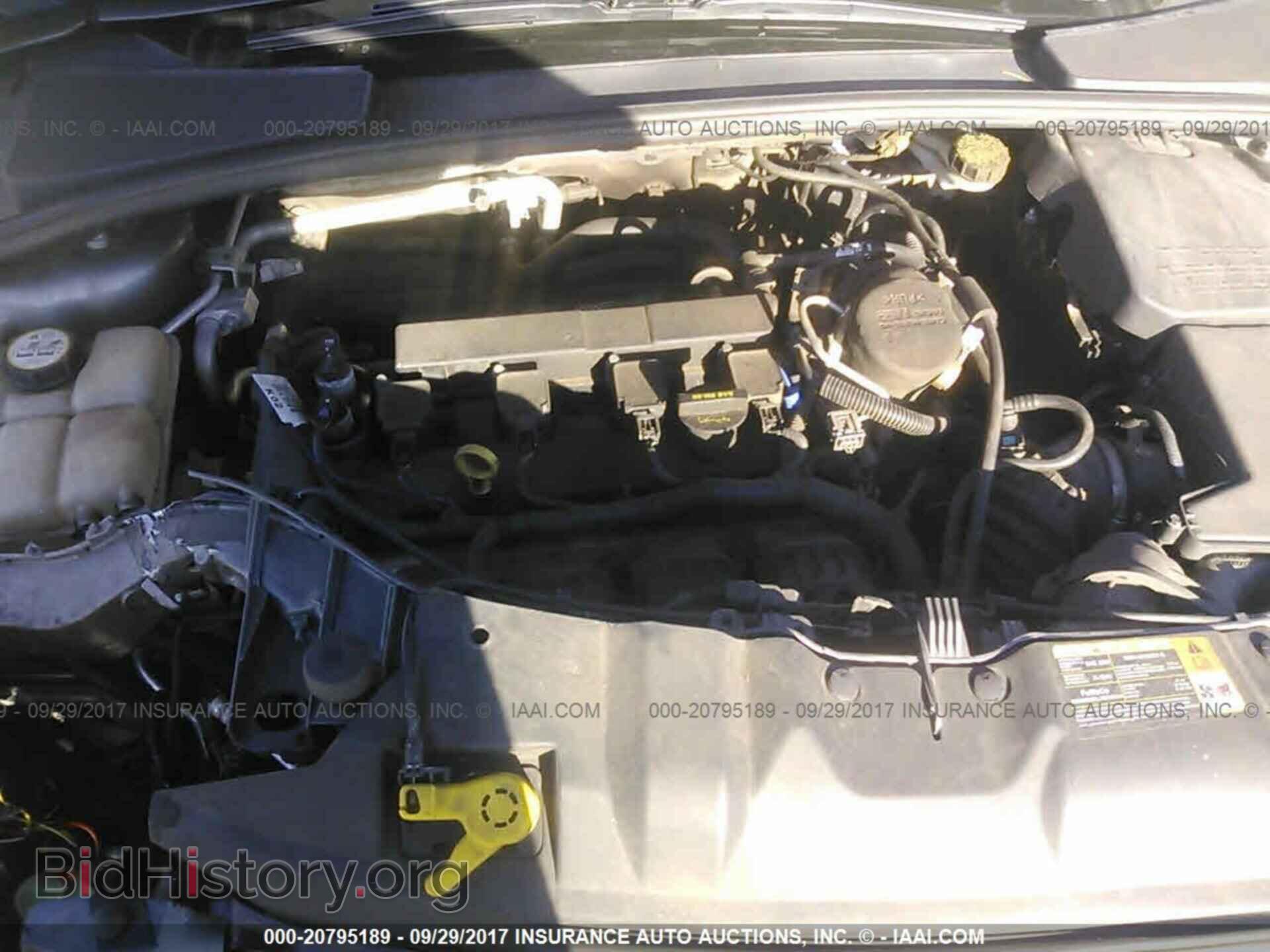 2012 Ford Focus - VIN: 1FAHP3M25CL462784 - Photo 10