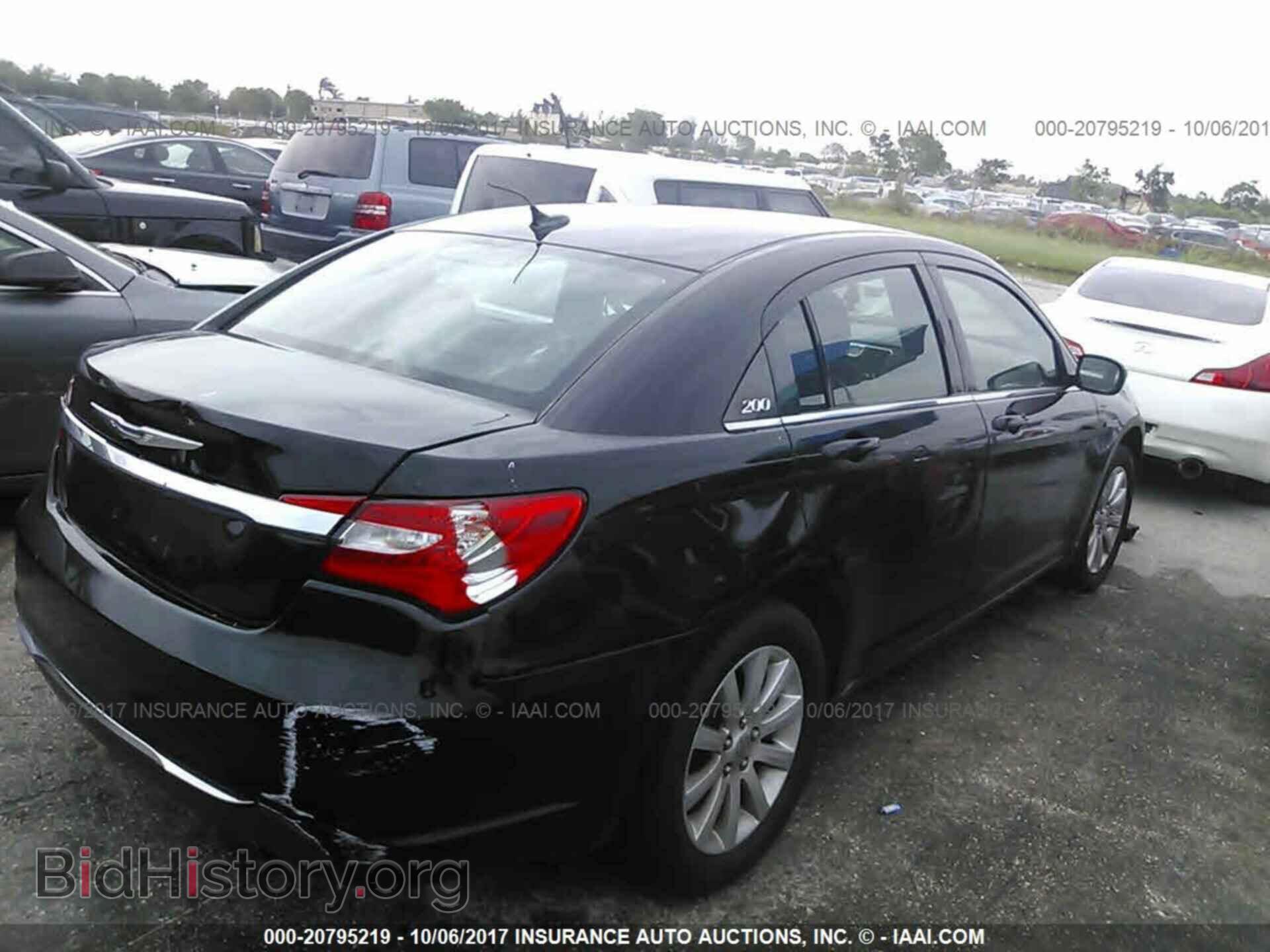 2013 Chrysler 200 - VIN: 1C3CCBBB4DN660618 - Photo 4