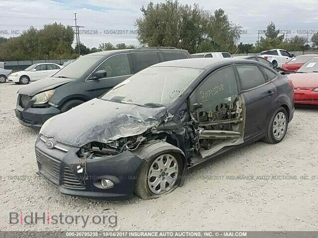 2012 Ford Focus - VIN: 1FAHP3F27CL157445 - Photo 2