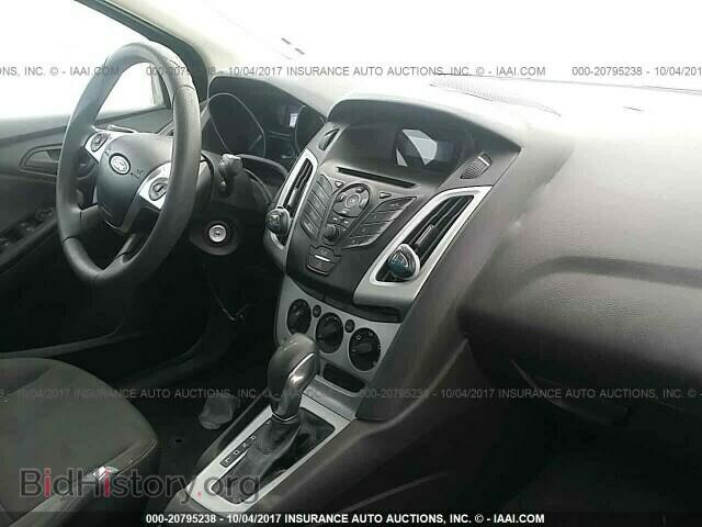 2012 Ford Focus - VIN: 1FAHP3F27CL157445 - Photo 5