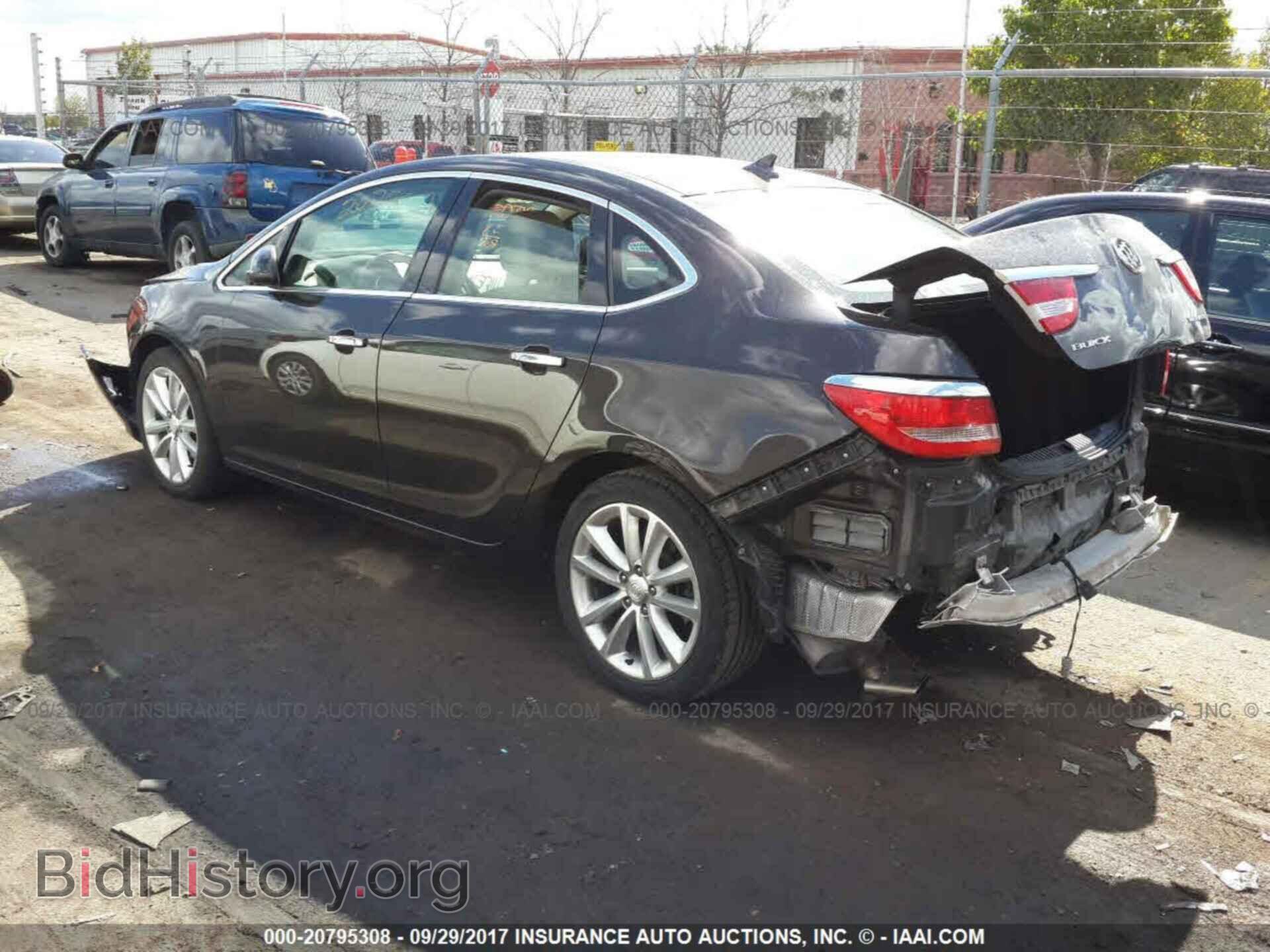 2014 Buick Verano - VIN: 1G4PR5SKXE4195178 - Фото 3