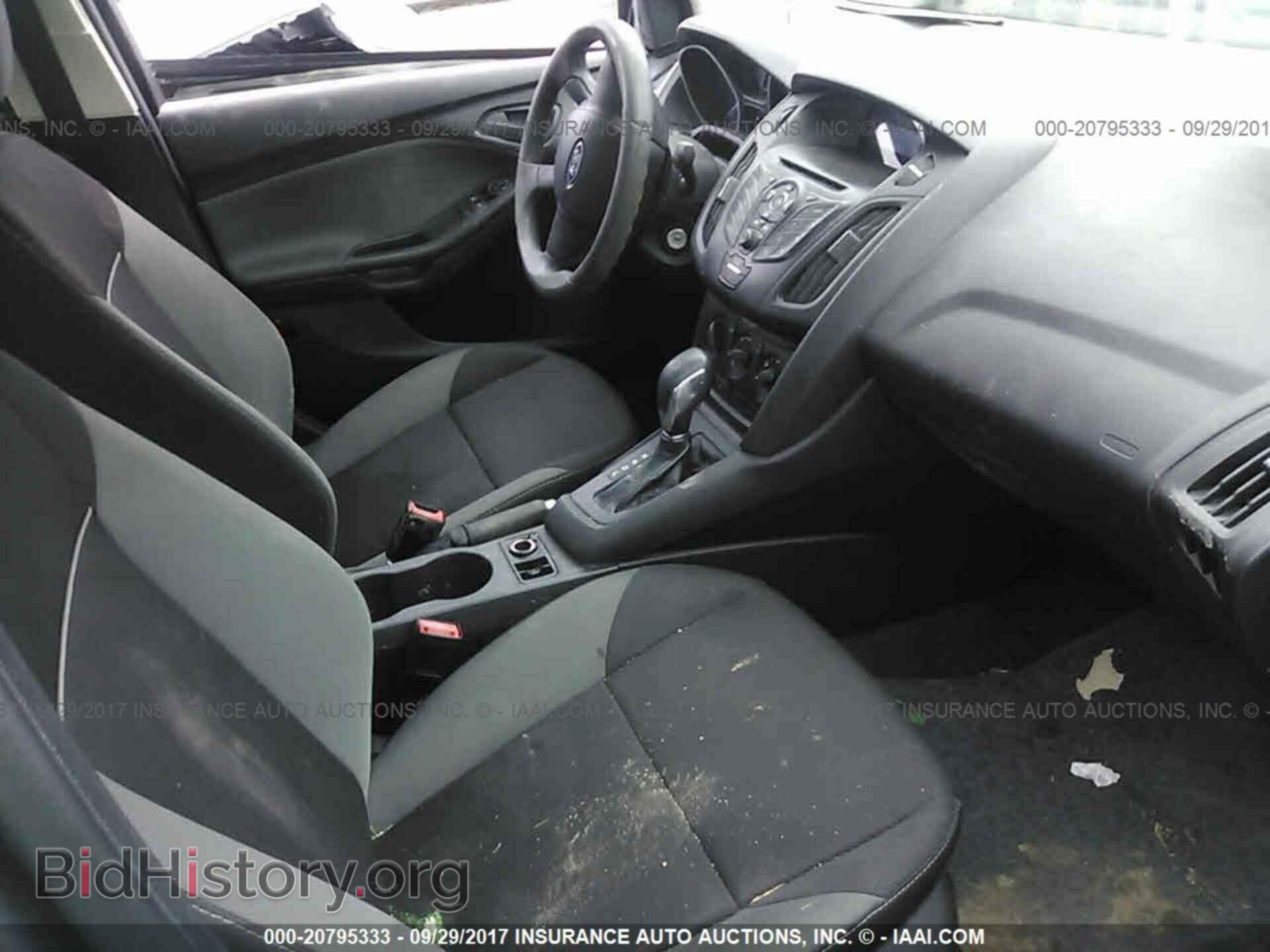2012 Ford Focus - VIN: 1FAHP3E22CL294553 - Photo 5