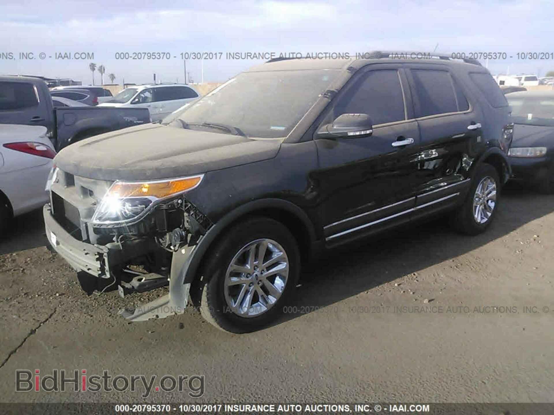 2014 Ford Explorer - VIN: 1FM5K7D82EGC48088 - Photo 2