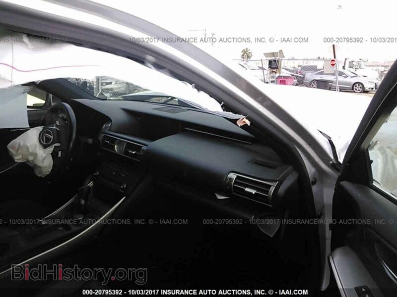 2015 Lexus IS (VIN JTHBF1D20F5059648) — photo 5 of 10