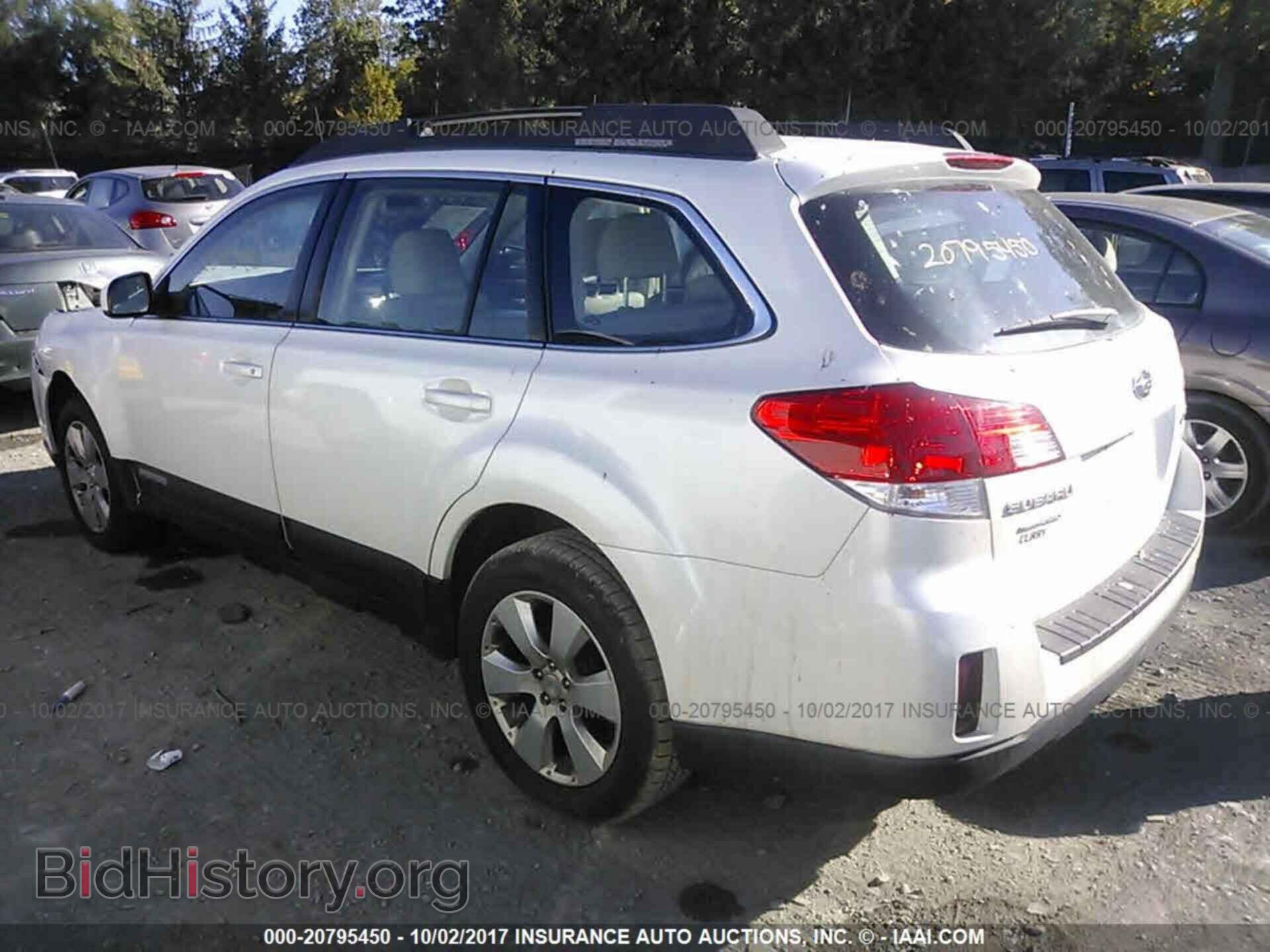 2012 Subaru Outback - VIN: 4S4BRBAC7C3239305 - Photo 3