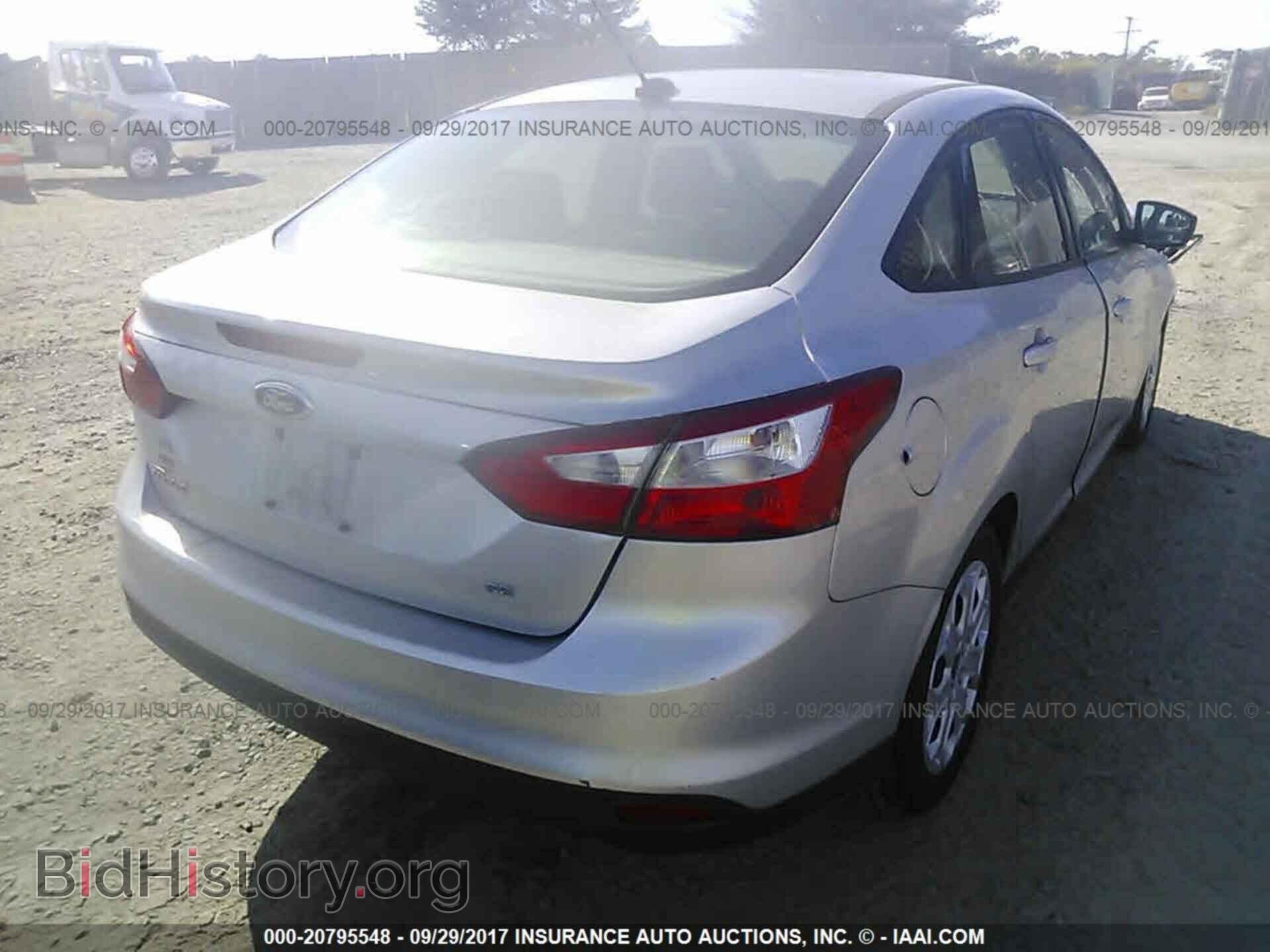 2012 Ford Focus - VIN: 1FAHP3F23CL220217 - Фото 4