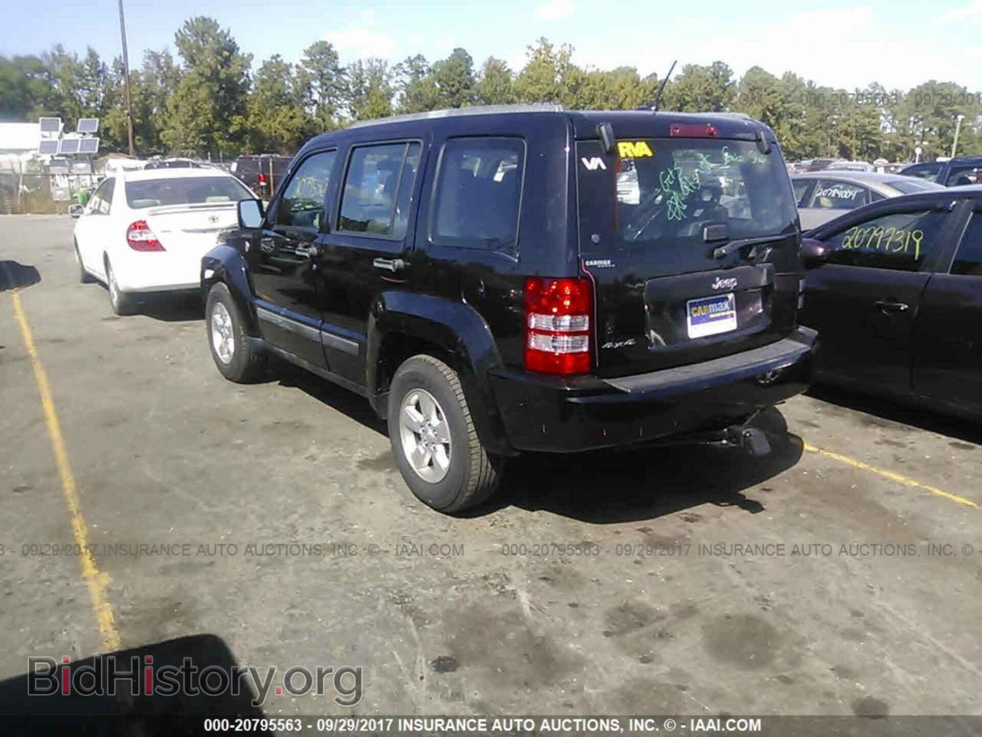 2012 Jeep Liberty - VIN: 1C4PJMAK3CW136594 - Фото 3