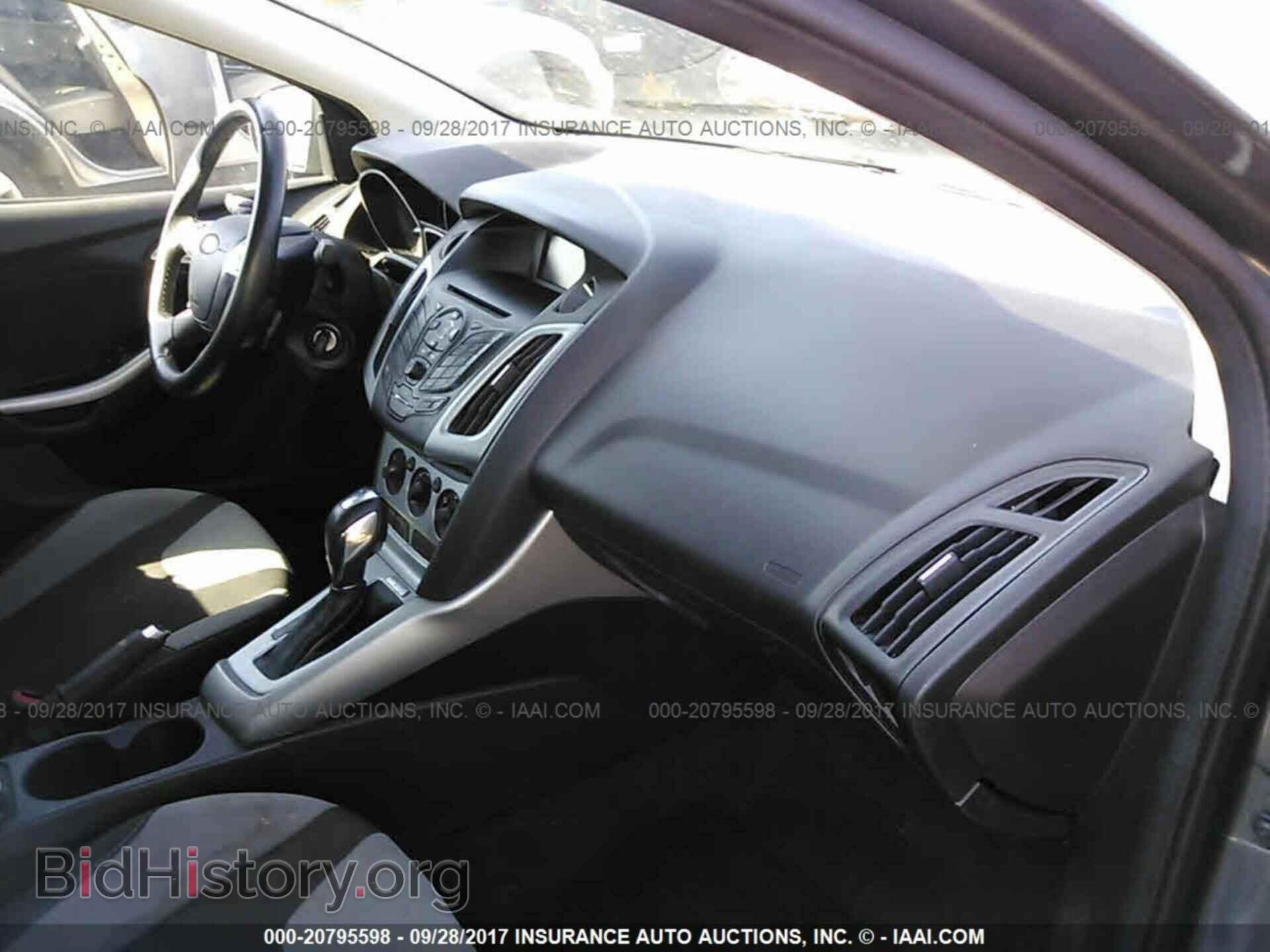 2012 Ford Focus - VIN: 1FAHP3F20CL419371 - Photo 5
