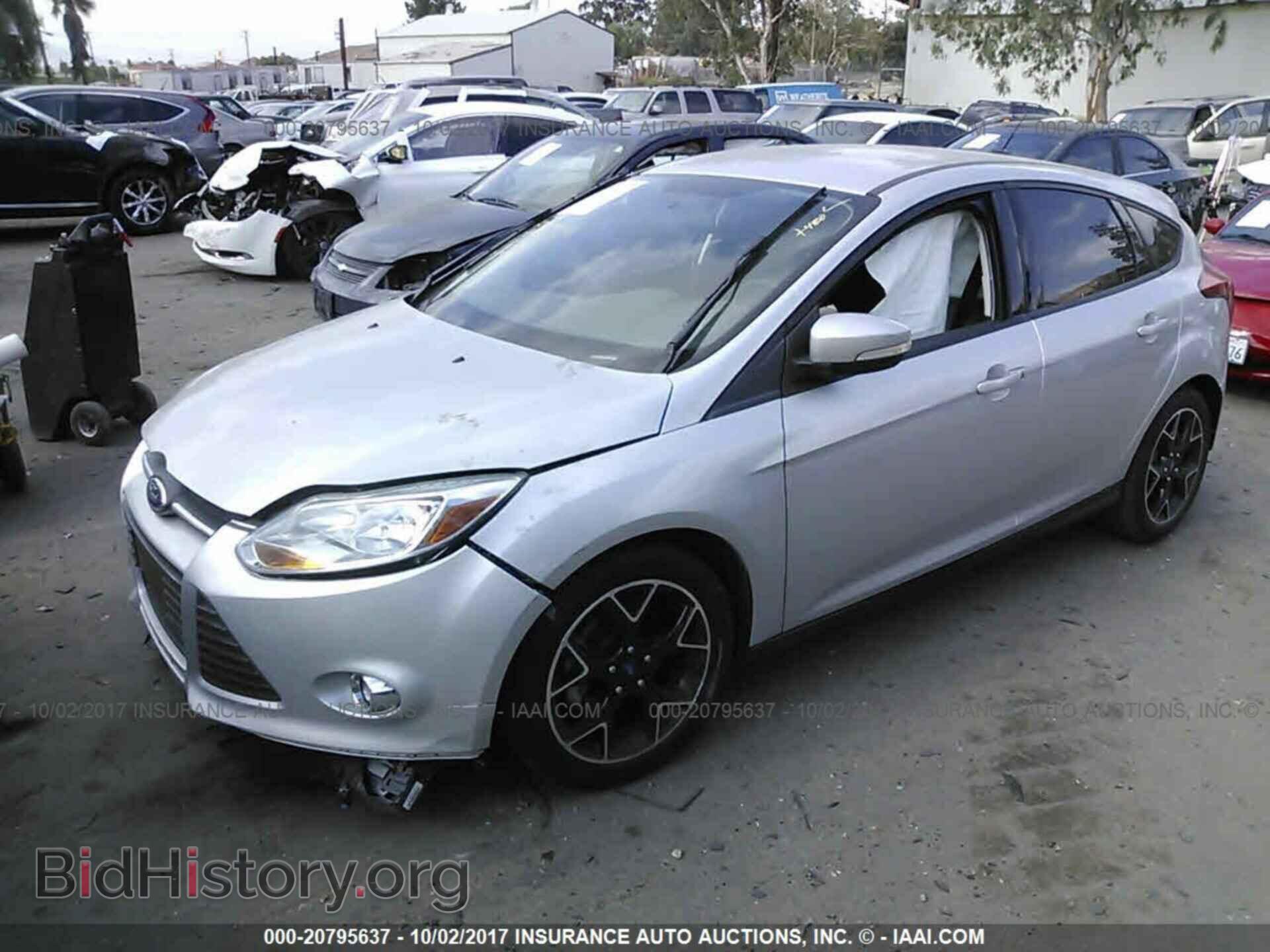 2013 Ford Focus - VIN: 1FADP3K23DL363058 - Photo 2
